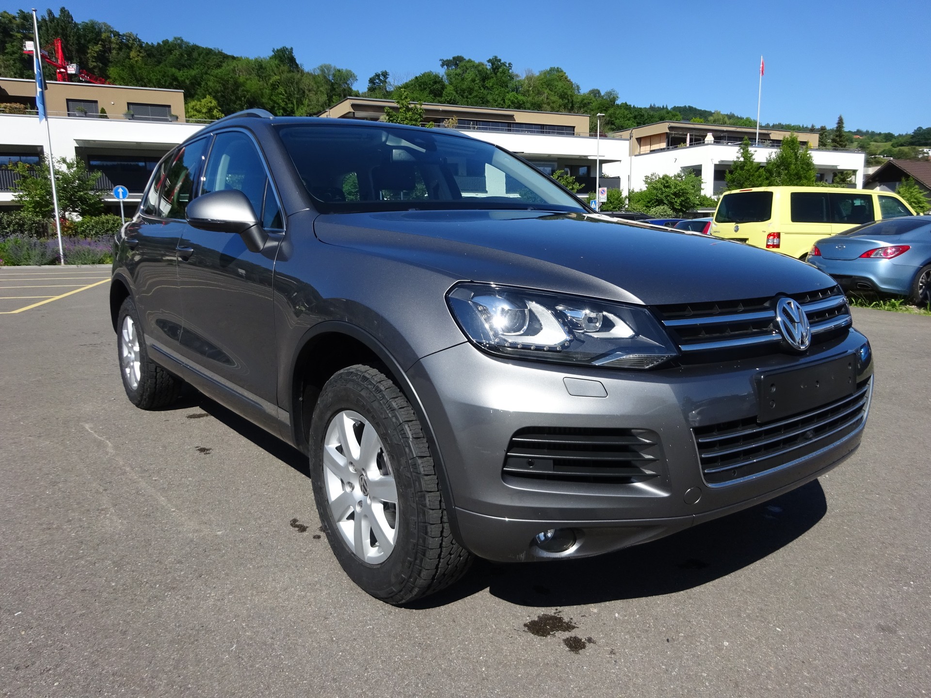 VW Touareg 3.0 TDI BlueMotion Technology Tiptronic-image-1