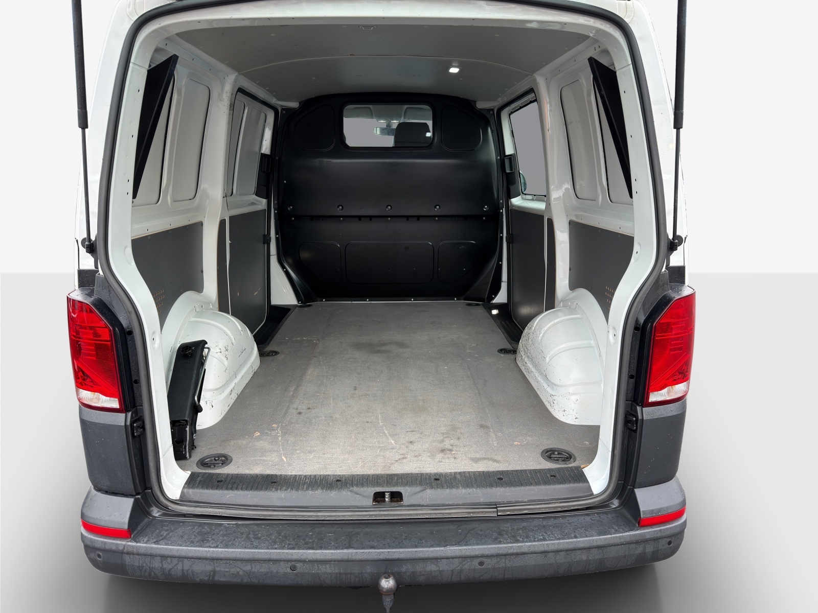 VW T6.1 2.0 TDI Entry-image-12