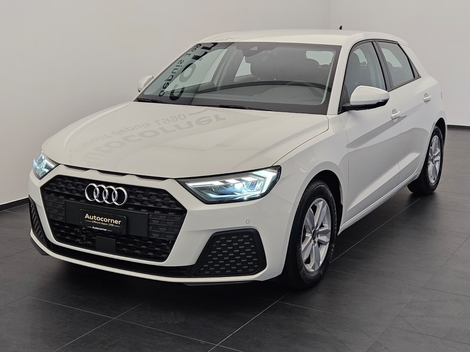 AUDI A1 Sportback 30 TFSI Attraction S-tronic-showroom-element-2