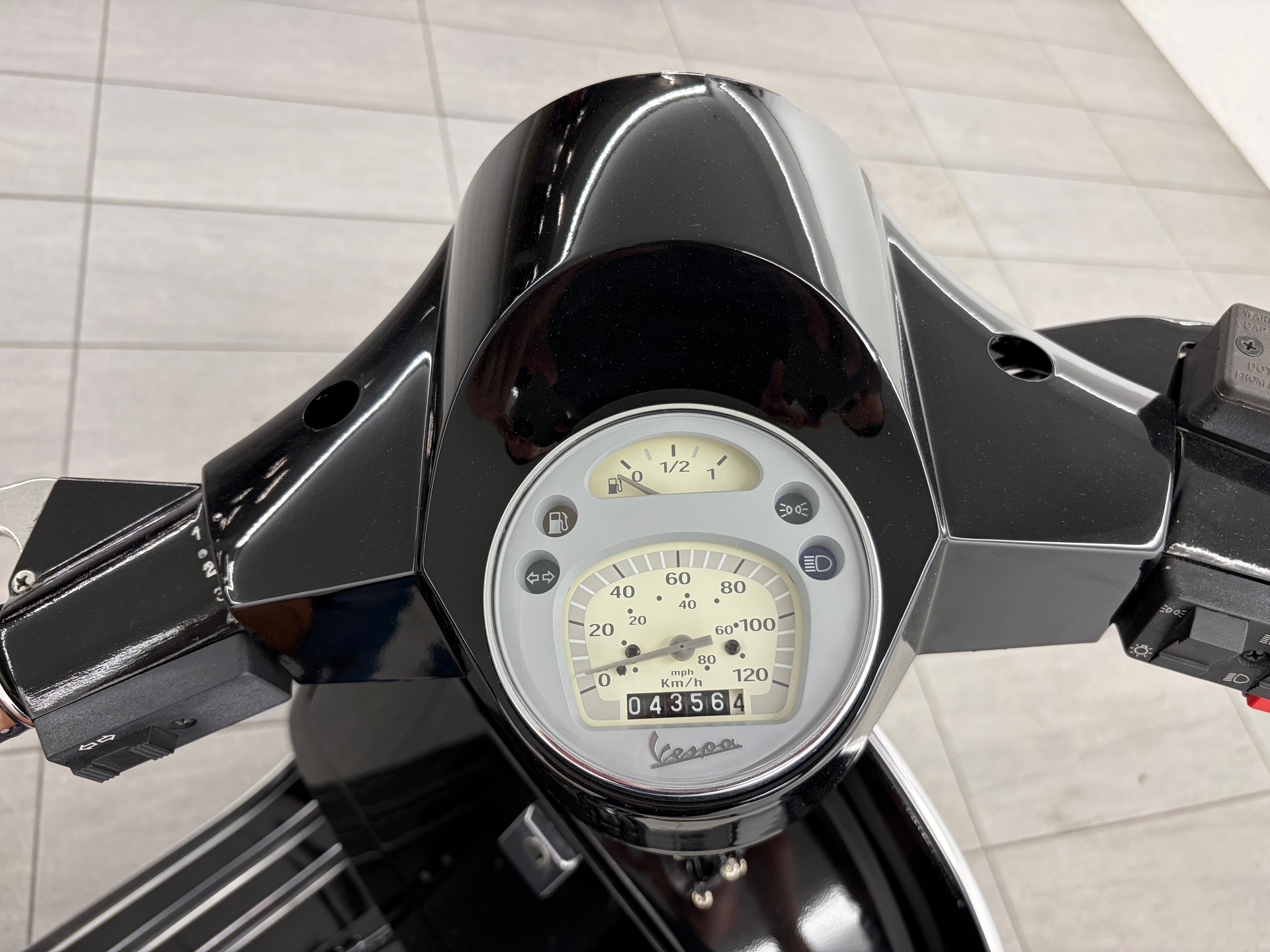 PIAGGIO Vespa PX 125 E Disc-image-10