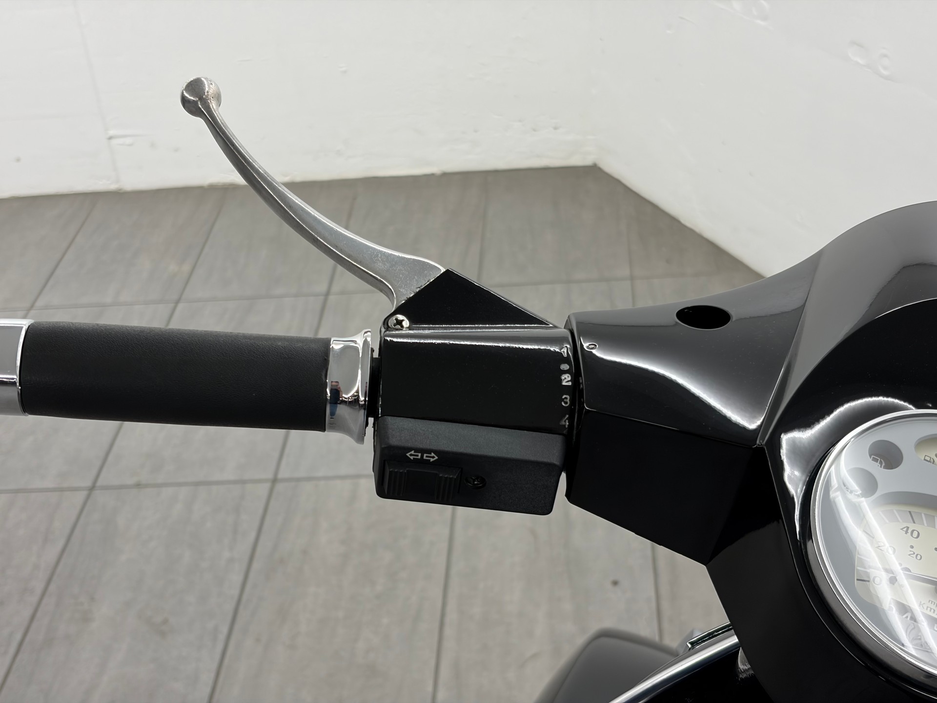 PIAGGIO Vespa PX 125 E Disc-image-8