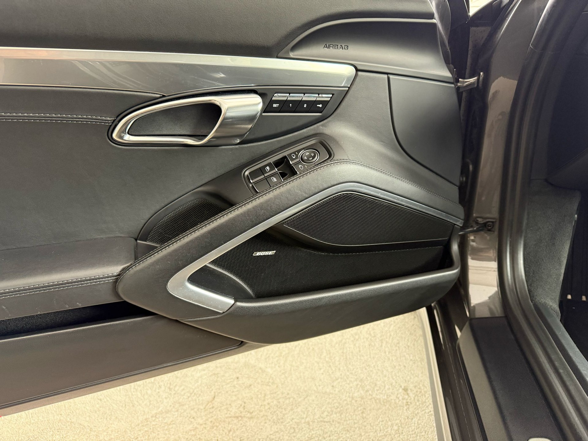 PORSCHE 911 Carrera 4S PDK-image-9