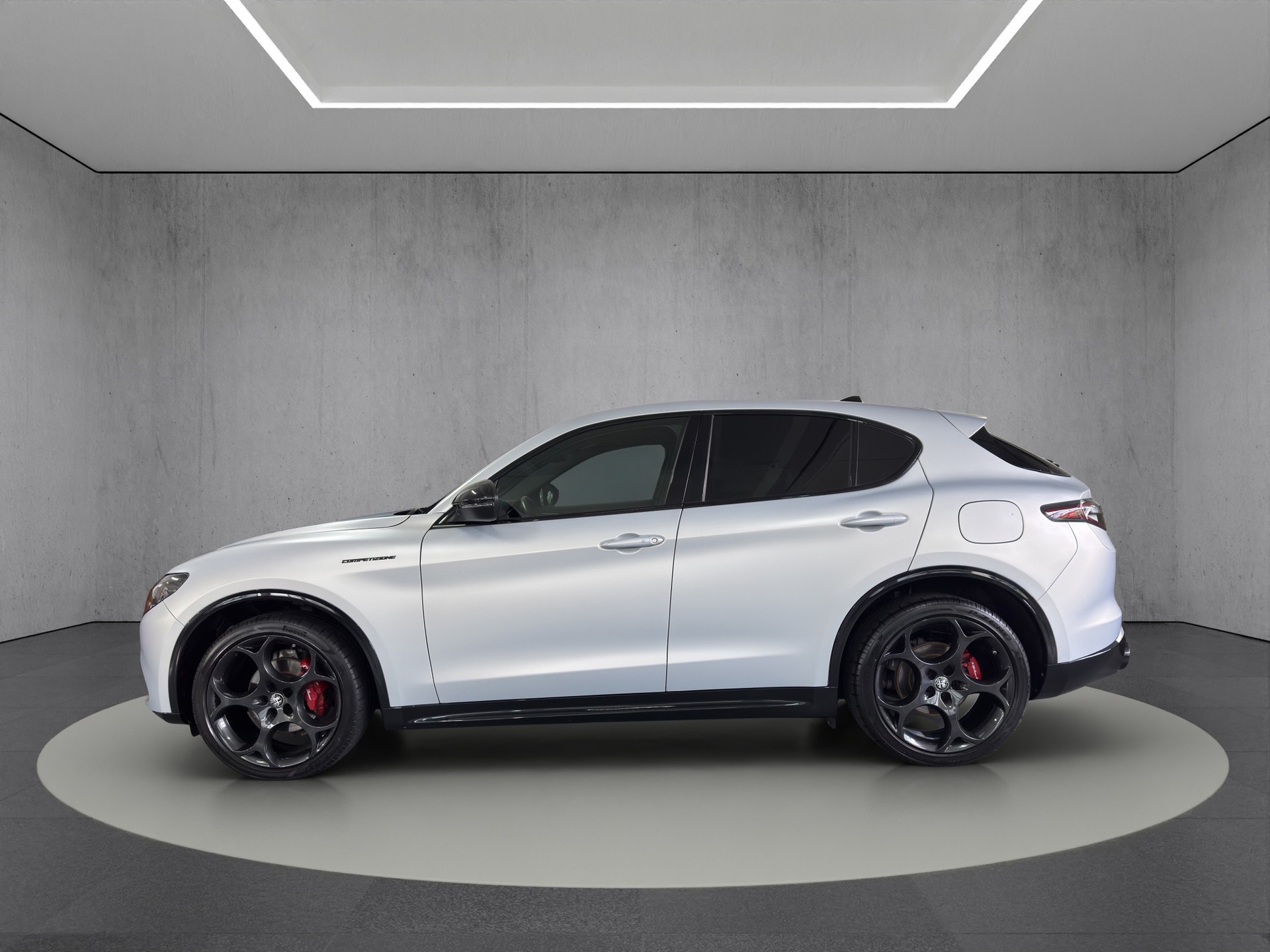 ALFA ROMEO Stelvio 2.0 Competizione Pack Sky Q4 AT8 "Panodach-21"Alu-Perla Lunare Matt"-showroom-element-2