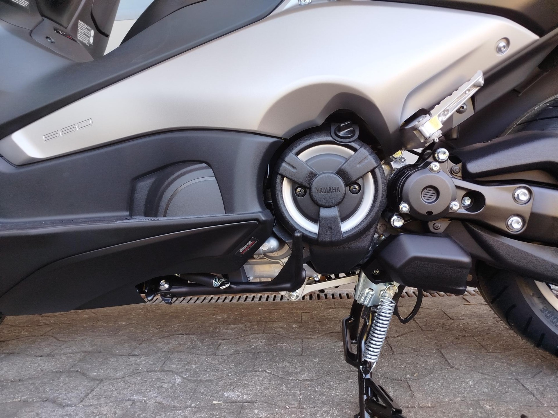 YAMAHA XP 560 T-Max-image-6