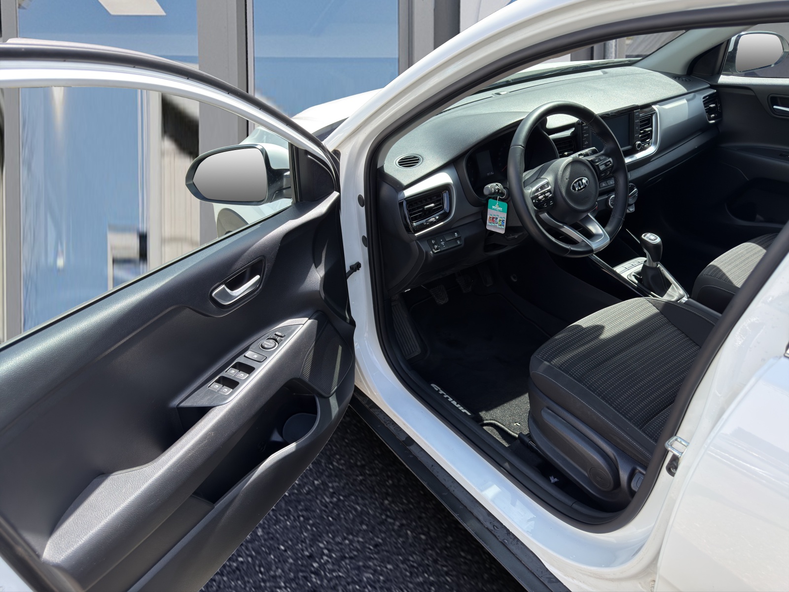 KIA Stonic 1.0 T-GDi-image-8