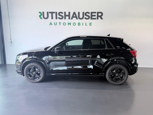 AUDI Q2 35 TFSI S lineS-tronic-showroom-element-1