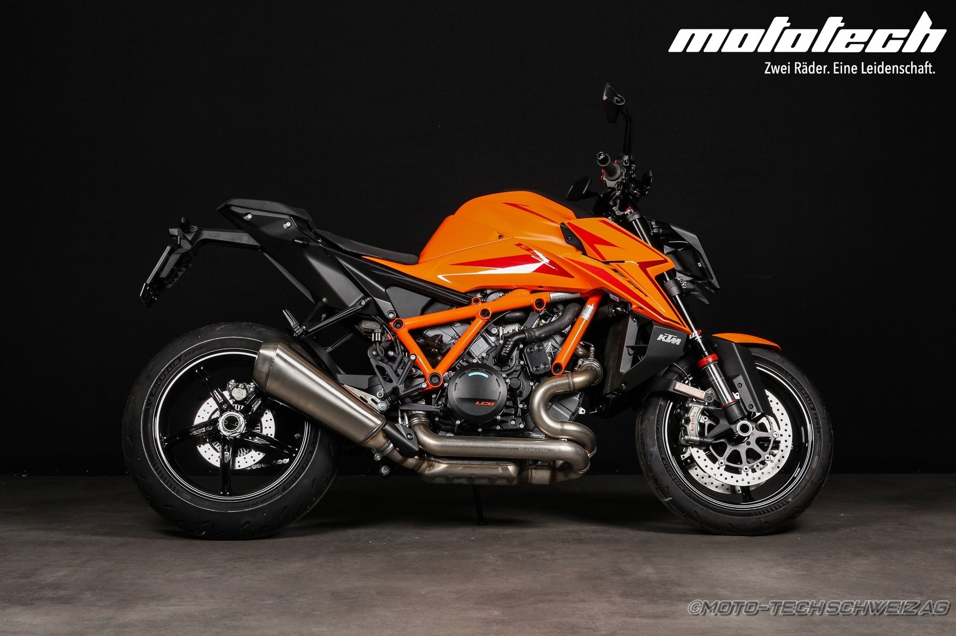 KTM 1390 Super Duke R-image-0