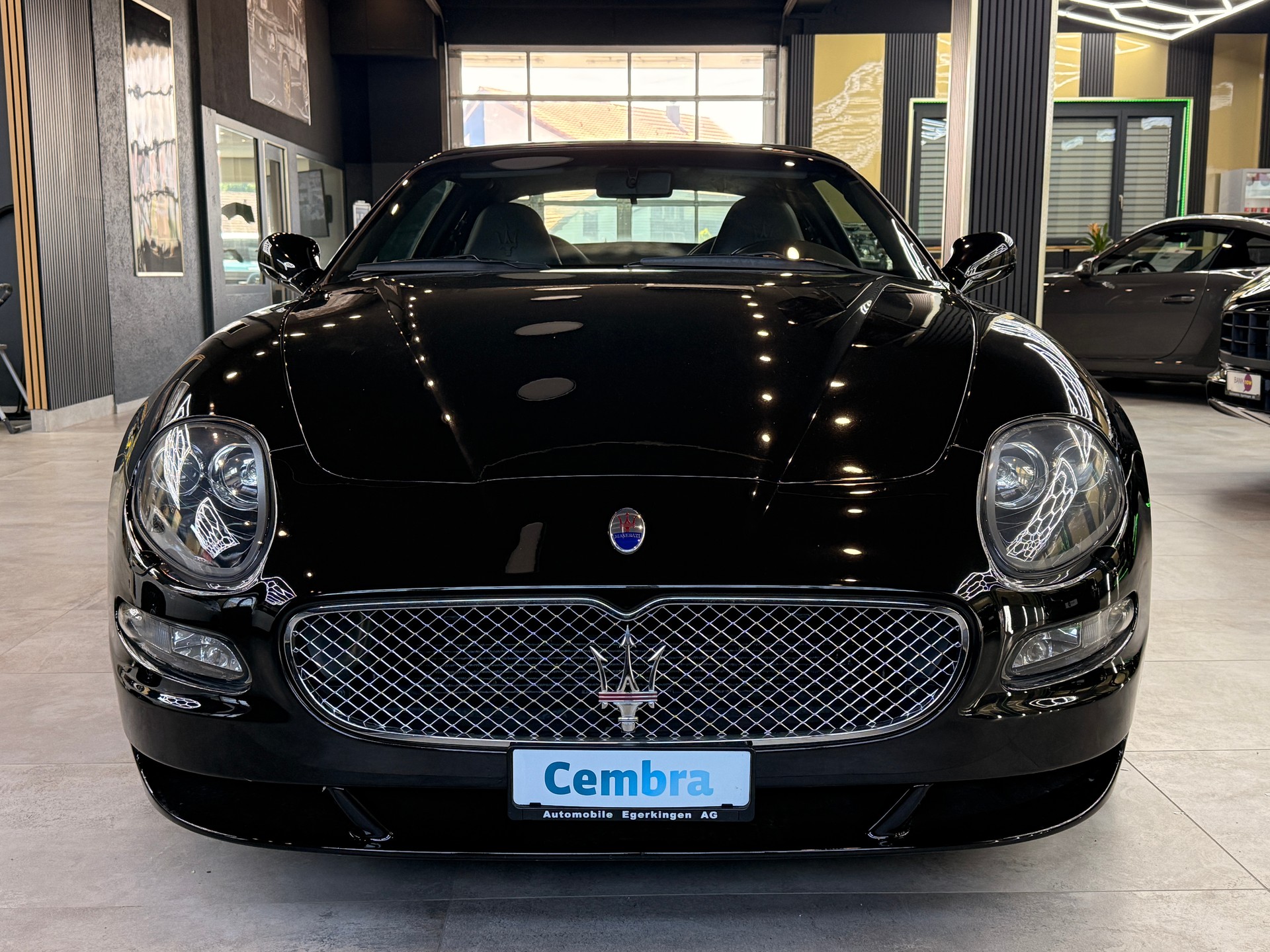 MASERATI Coupé GranSport-showroom-element-1