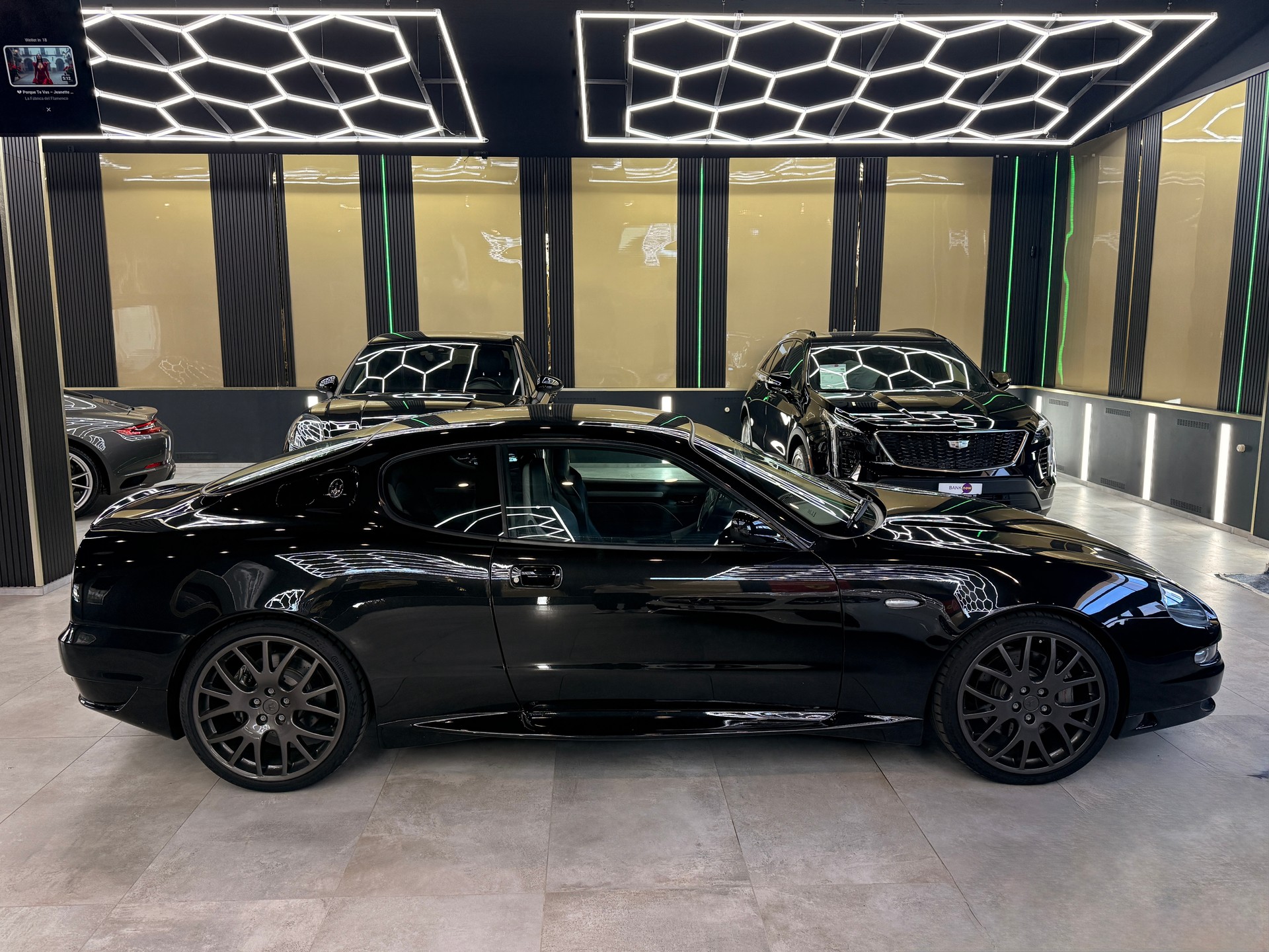 MASERATI Coupé GranSport-showroom-element-3