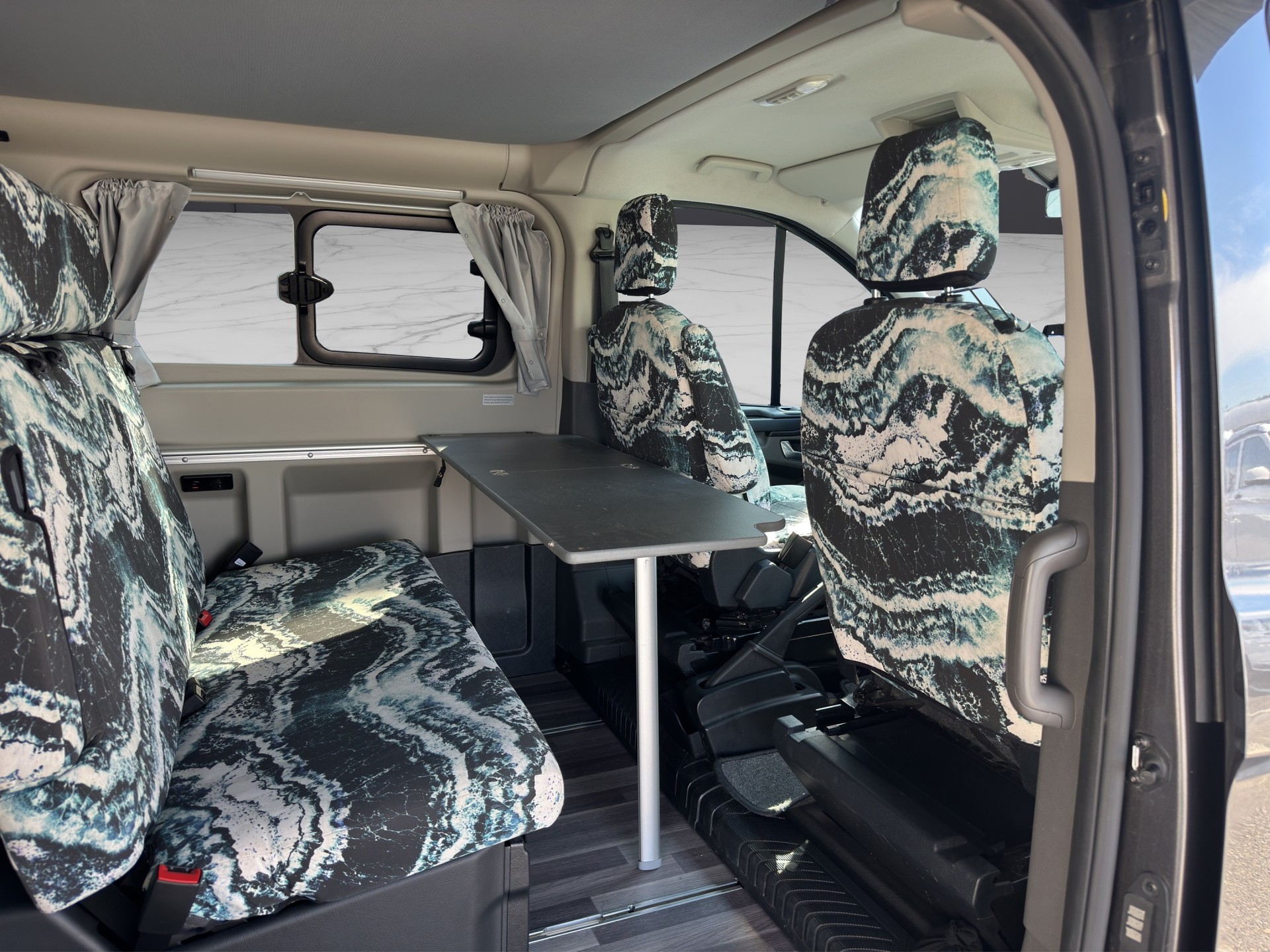 FORD Transit Custom Plus 340 L2H1 Camper NUGGET-image-27