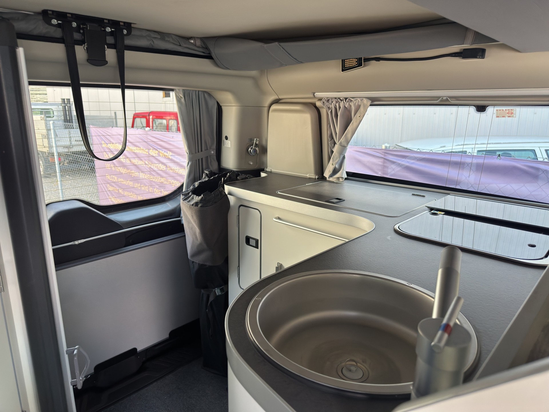 FORD Transit Custom Plus 340 L2H1 Camper NUGGET-image-61