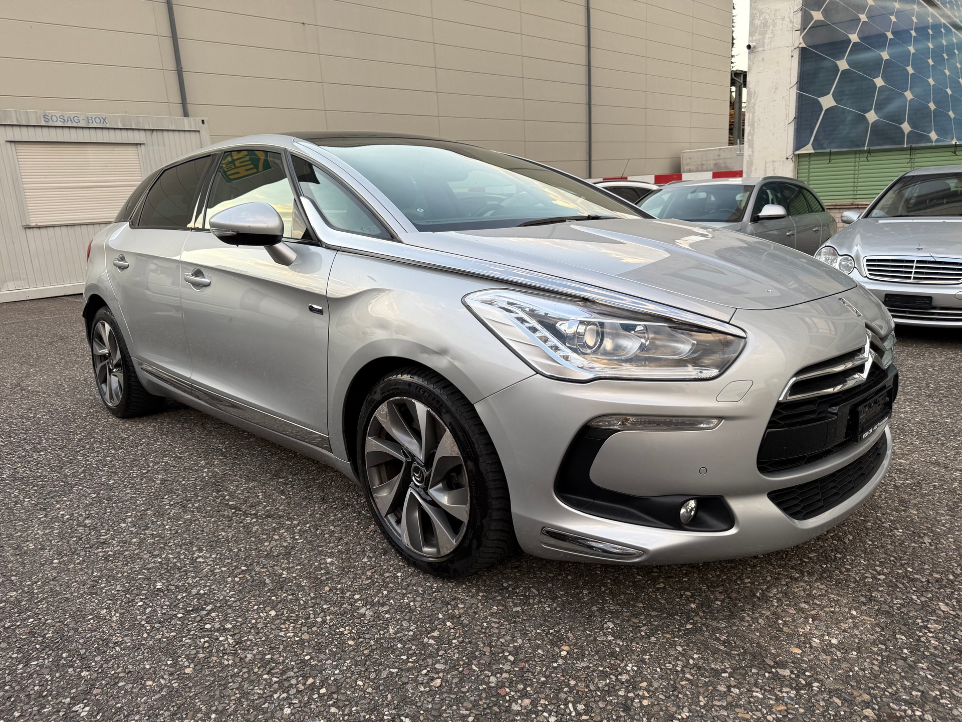 DS AUTOMOBILES DS5 HYbrid4 200 Sport Chic EGS6-image-11