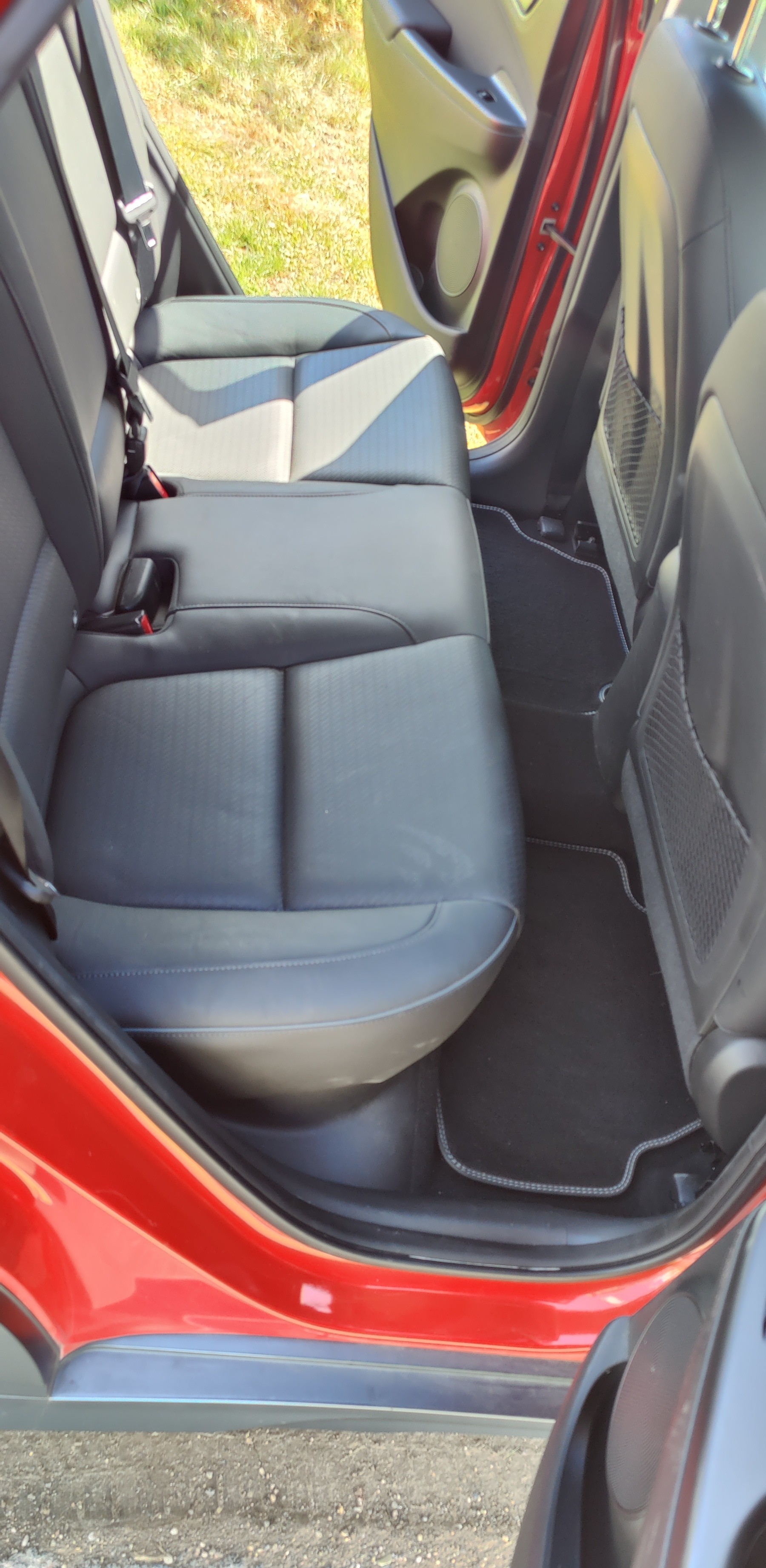 HYUNDAI 64 kWh Electric Vertex-image-10