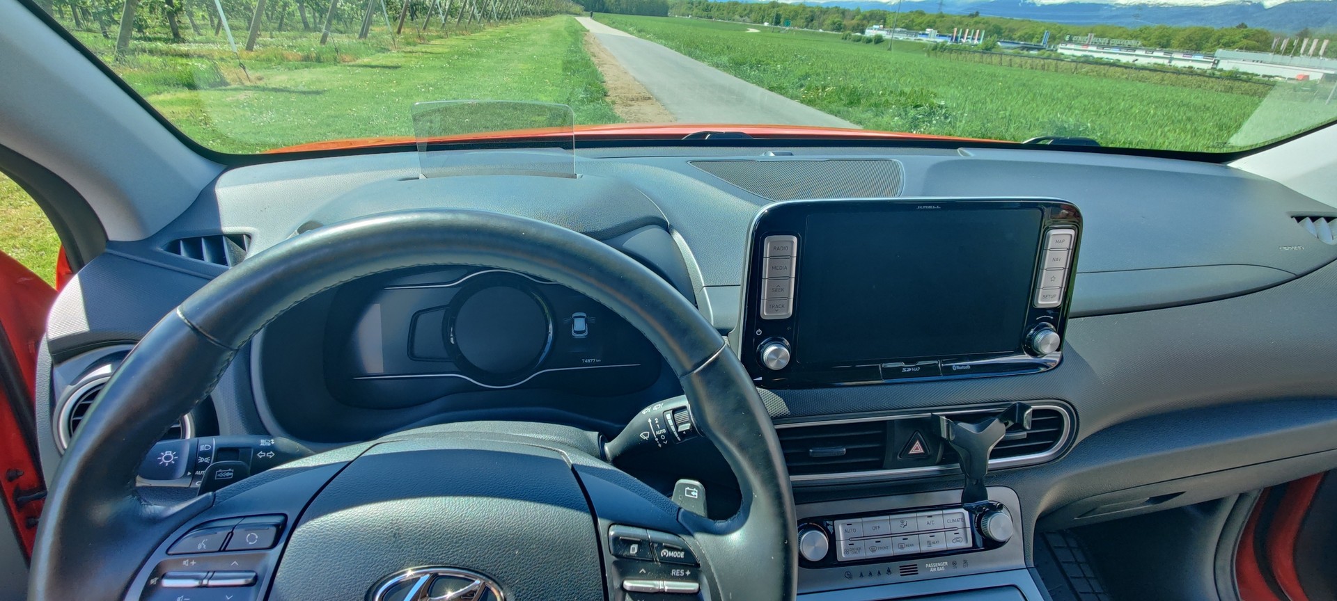 HYUNDAI 64 kWh Electric Vertex-image-14
