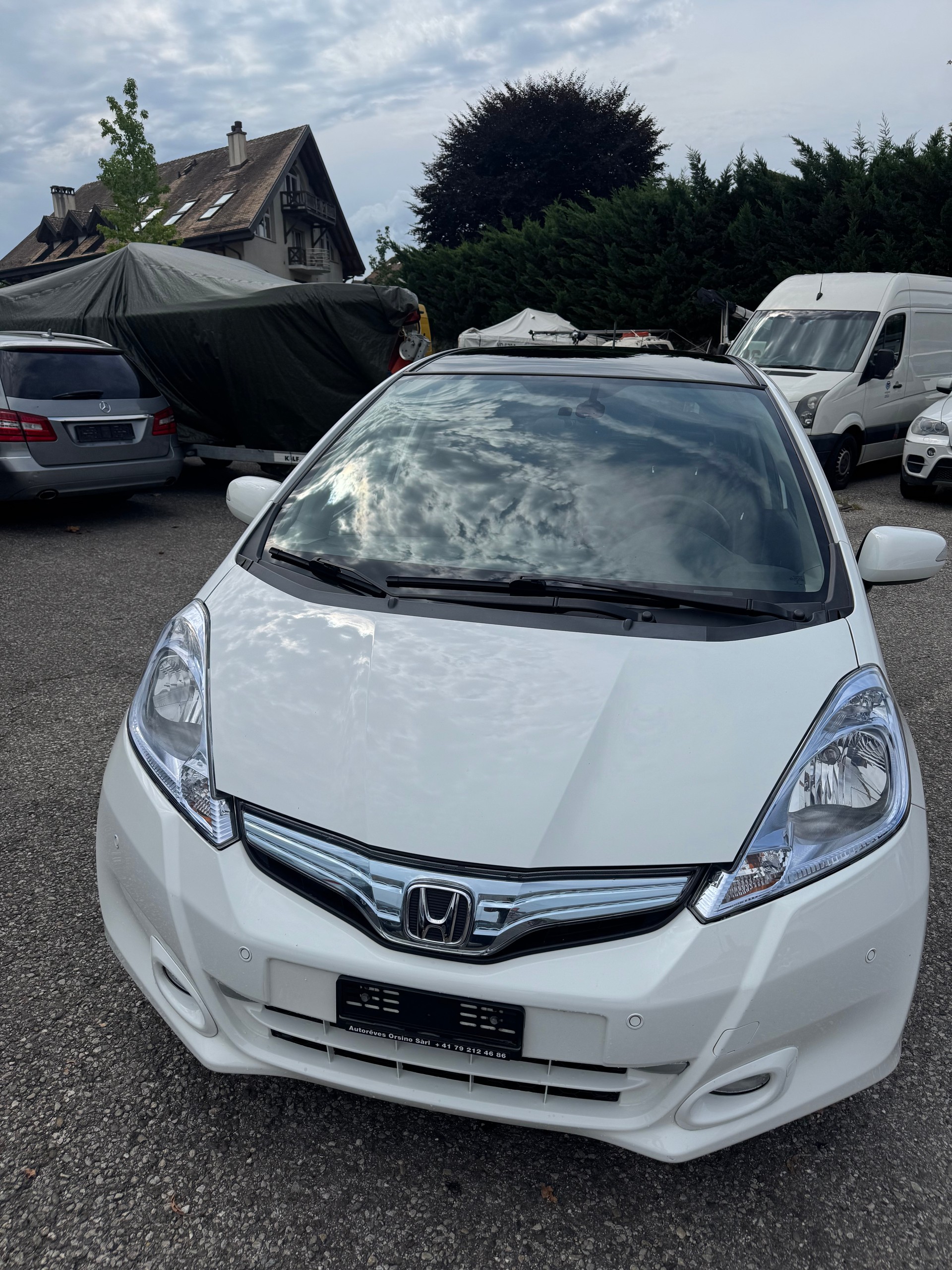 HONDA Jazz 1.3i Hybrid Exclusive CVT-showroom-element-1