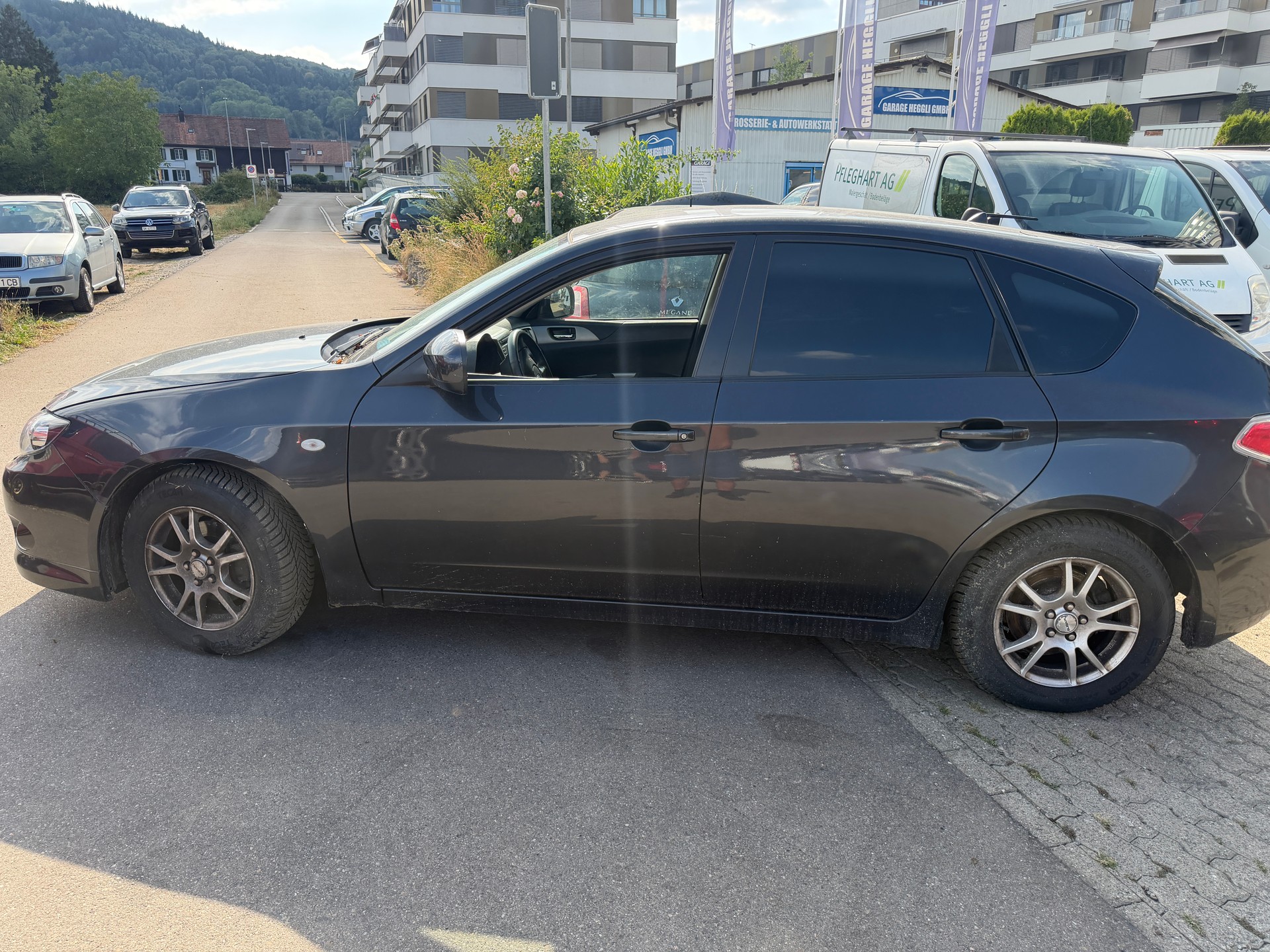 SUBARU Impreza 2.0R Comfort Automatic-showroom-element-3