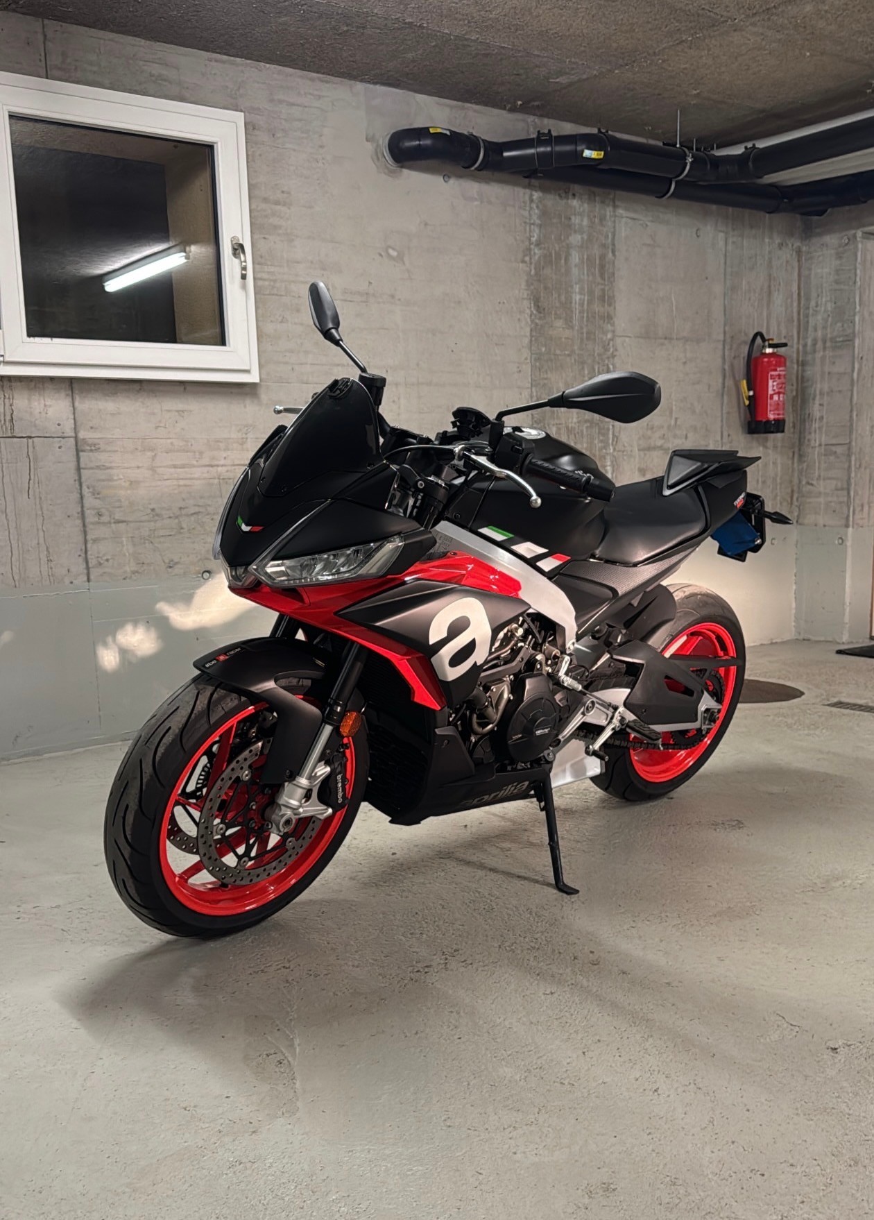 APRILIA Tuono 660 (35kw)-image-0