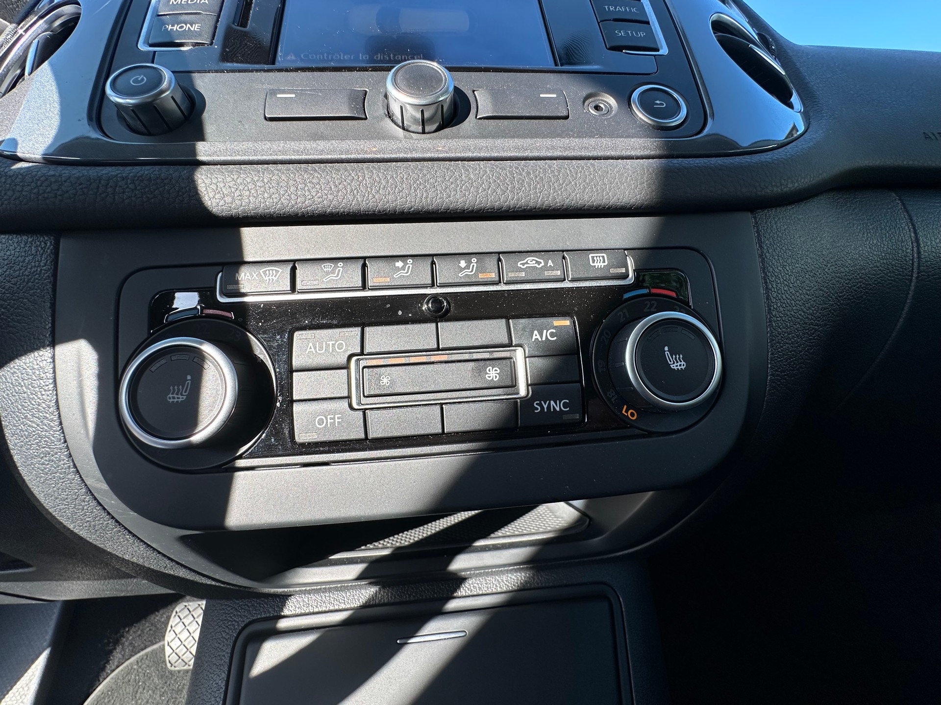 VW Tiguan 2.0 TSI Design 4Motion DSG-image-18