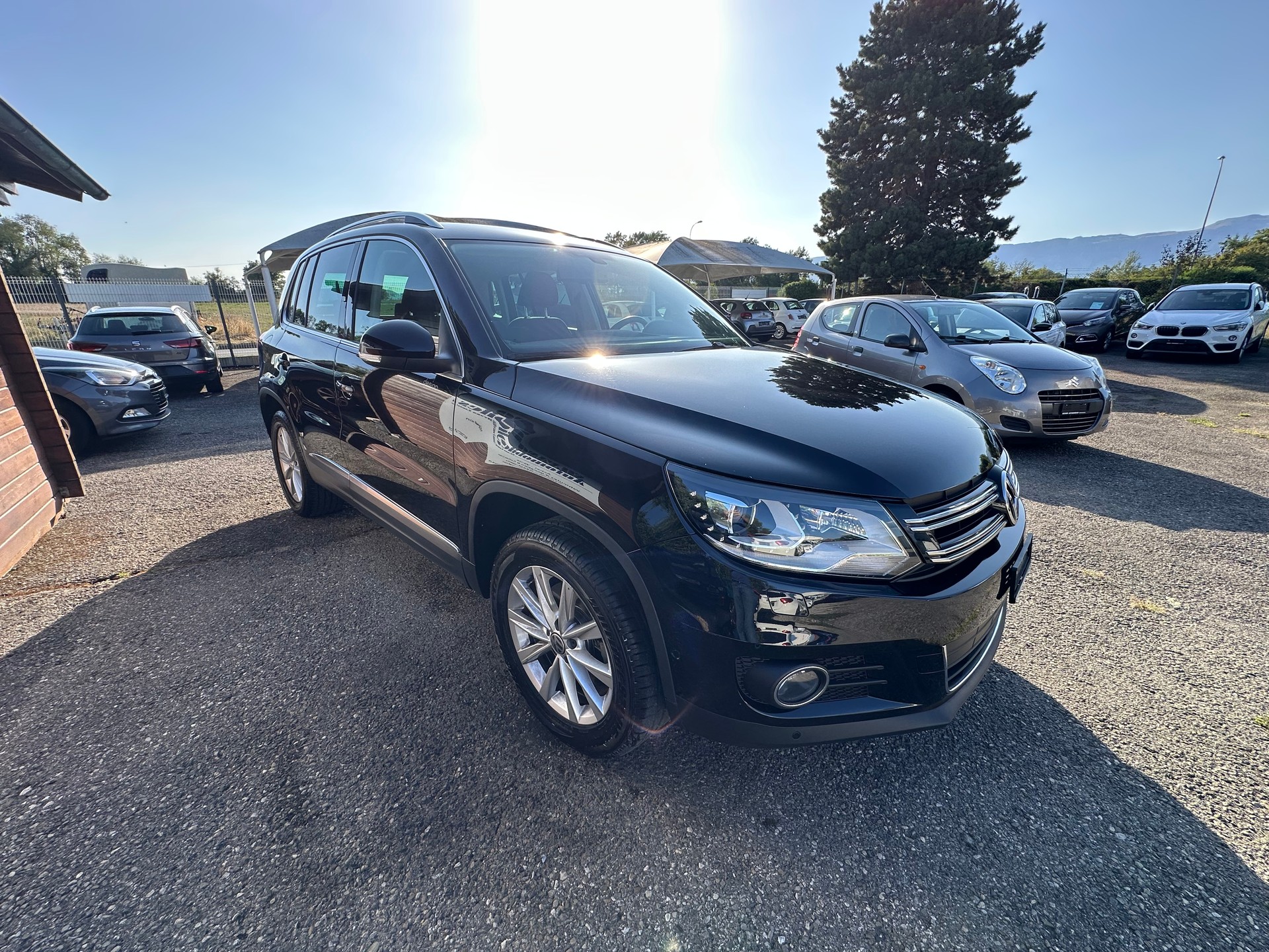 VW Tiguan 2.0 TSI Design 4Motion DSG-showroom-element-2