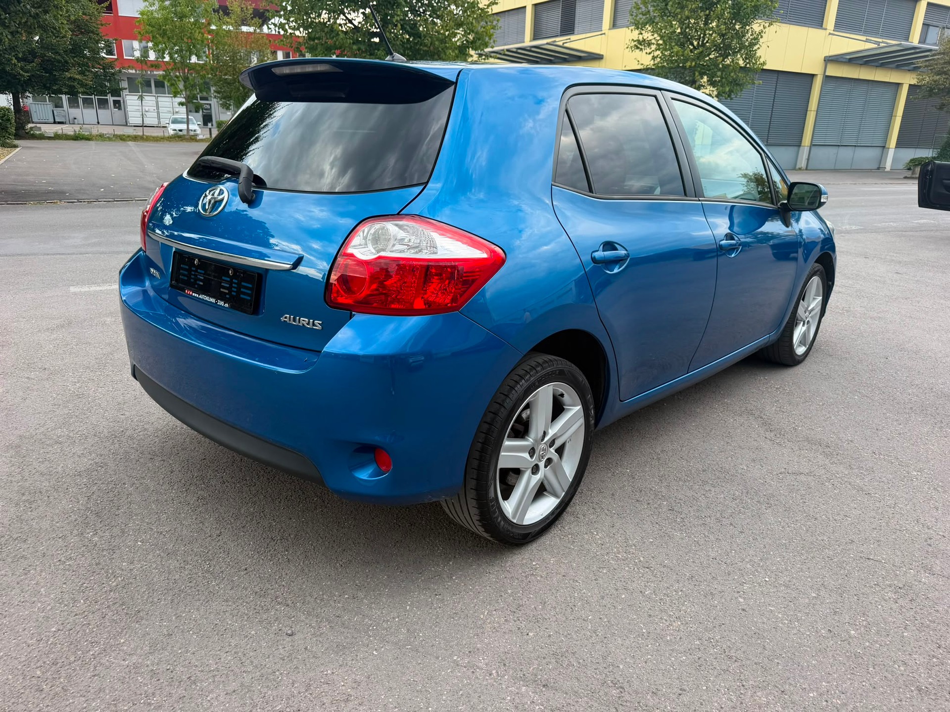 TOYOTA Auris 1.8 Linea Sol-image-7