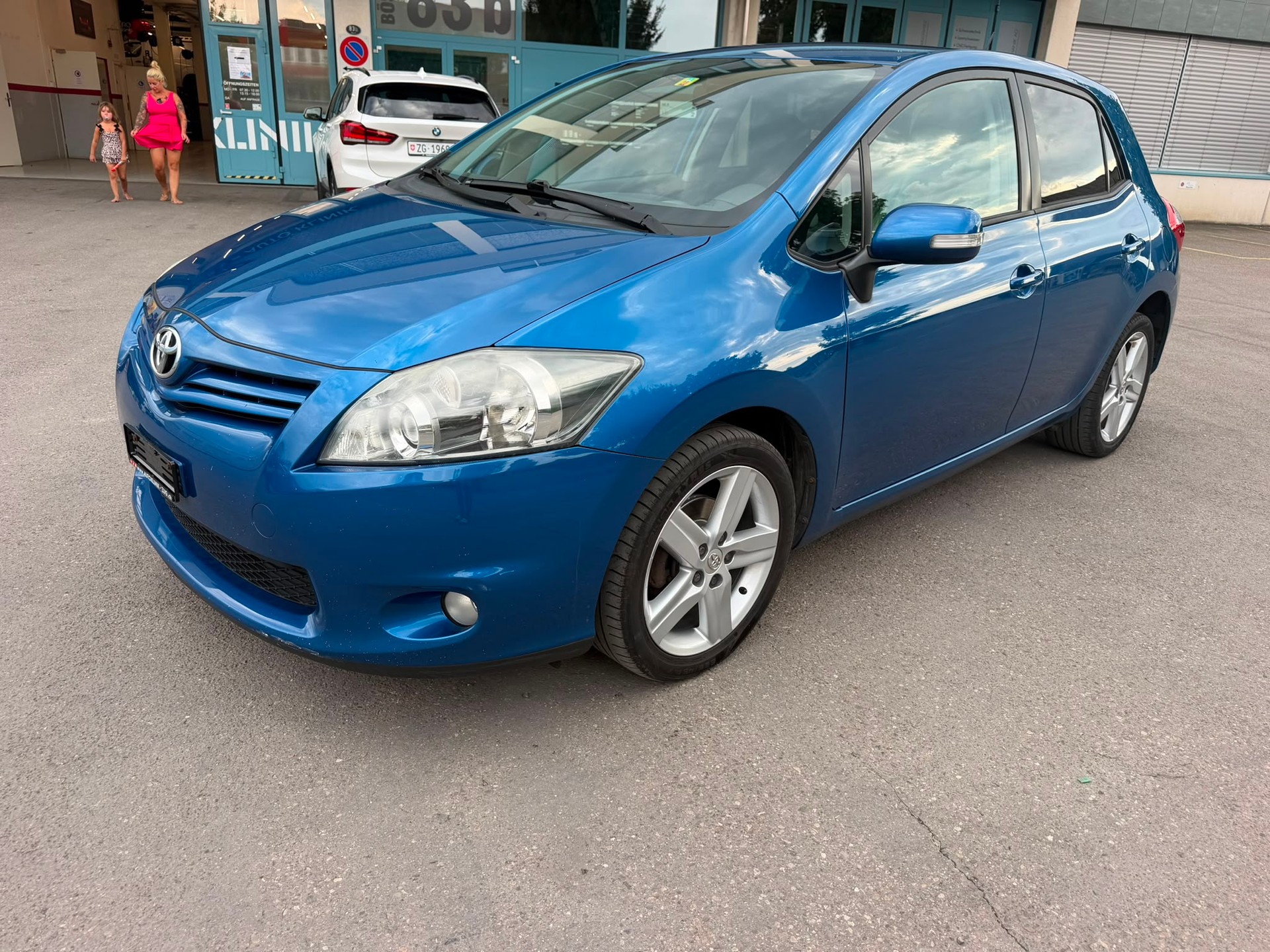 TOYOTA Auris 1.8 Linea Sol-showroom-element-1