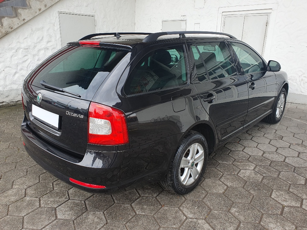 SKODA Octavia Combi 1.8 TSI Arosa 4x4-showroom-element-3