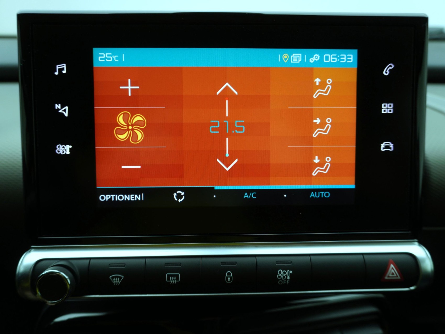 CITROEN C4 Cactus 1.2 PureTech Shine-image-15