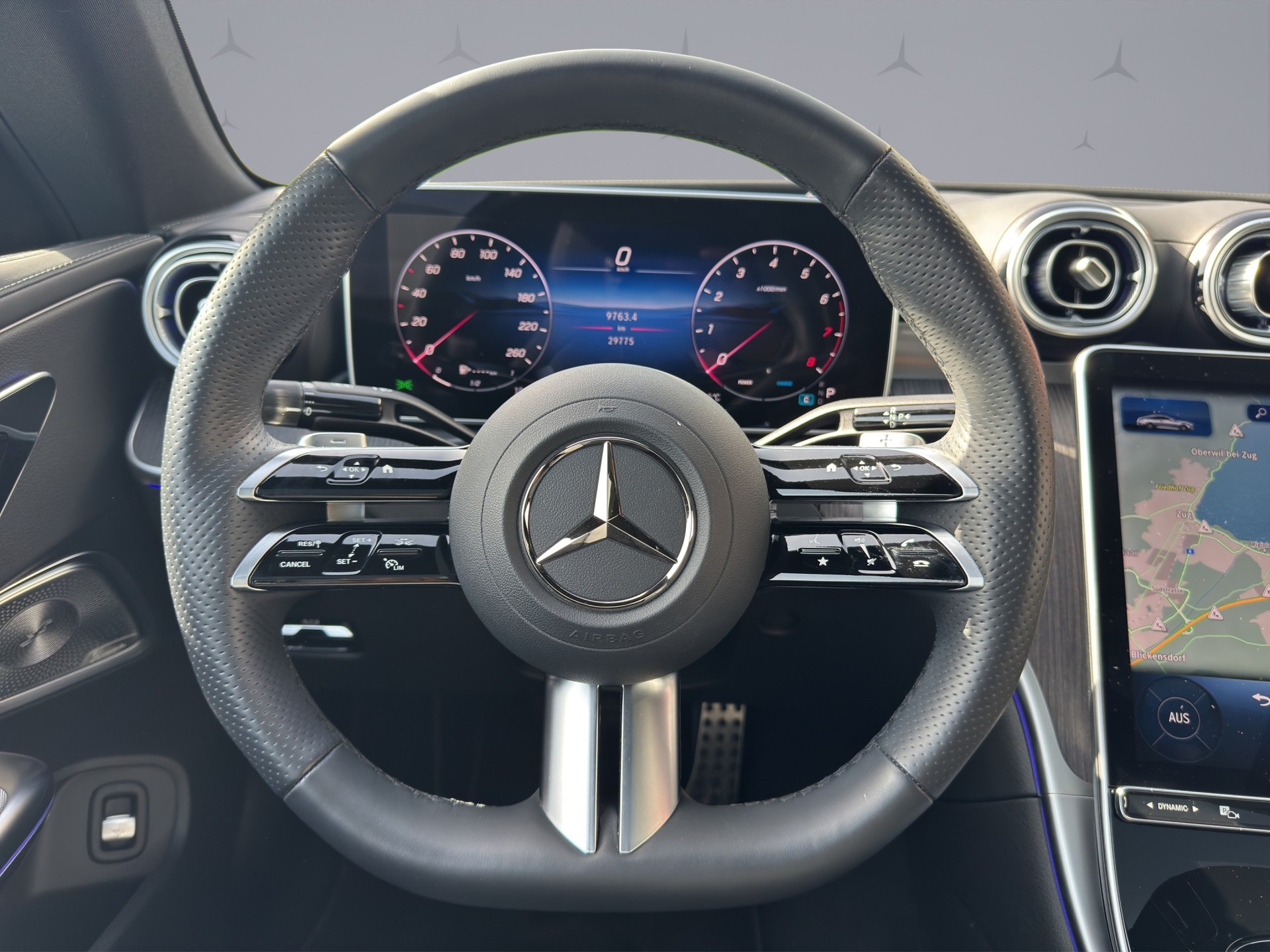 MERCEDES-BENZ CLE 200 AMG Line 4matic Coupé-image-11