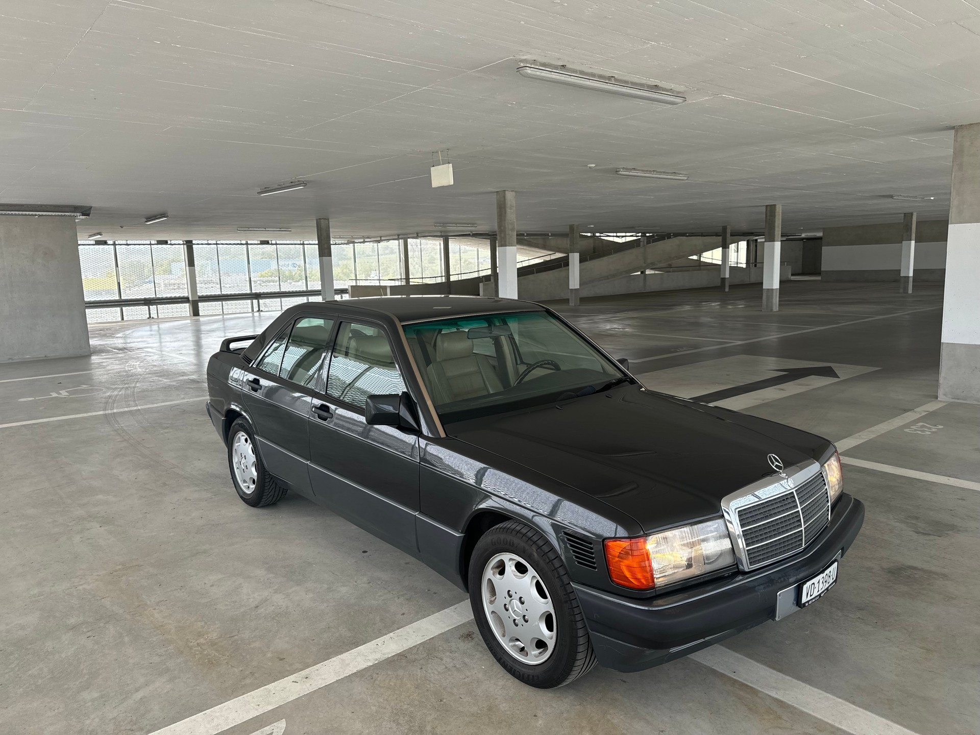MERCEDES-BENZ 190 D 2.5 Turbo