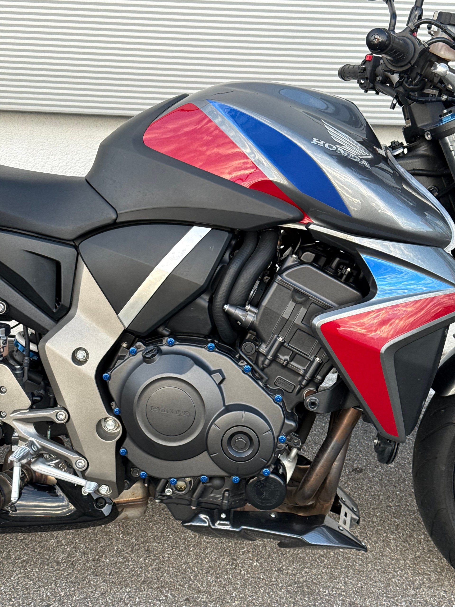 HONDA CB 1000 R ABS-image-4