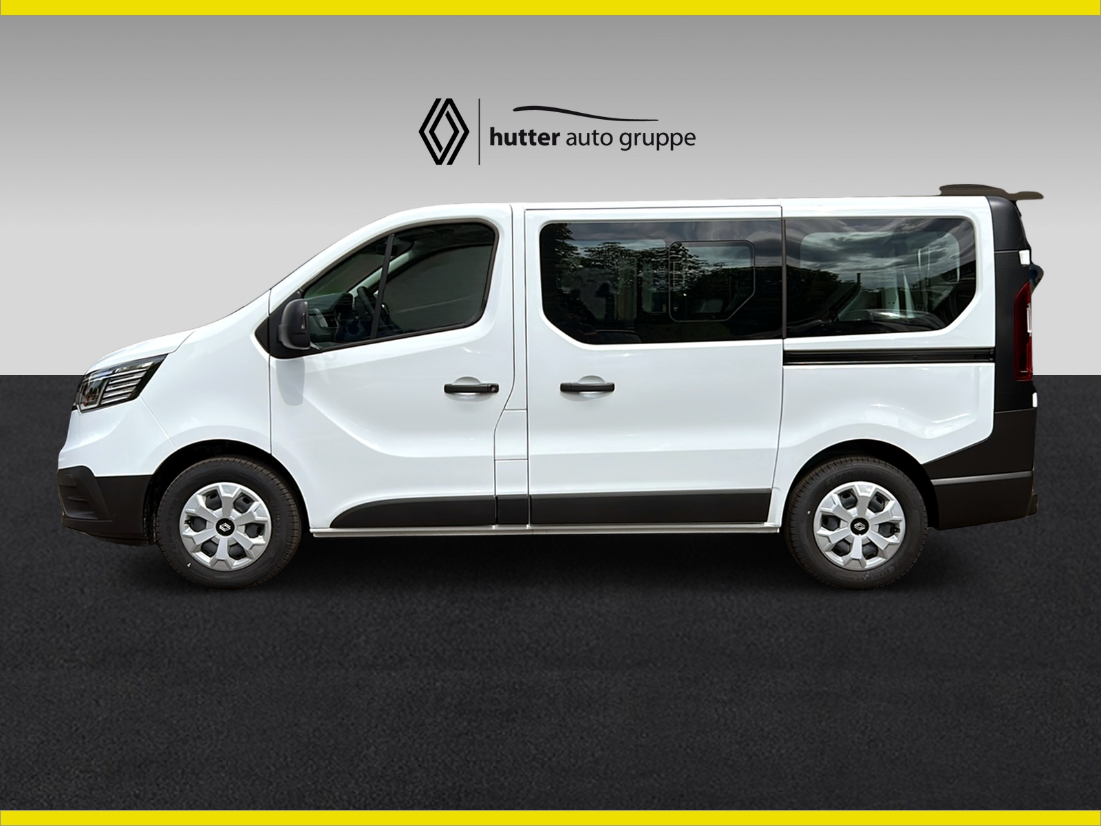 RENAULT Trafic Passenger-image-2