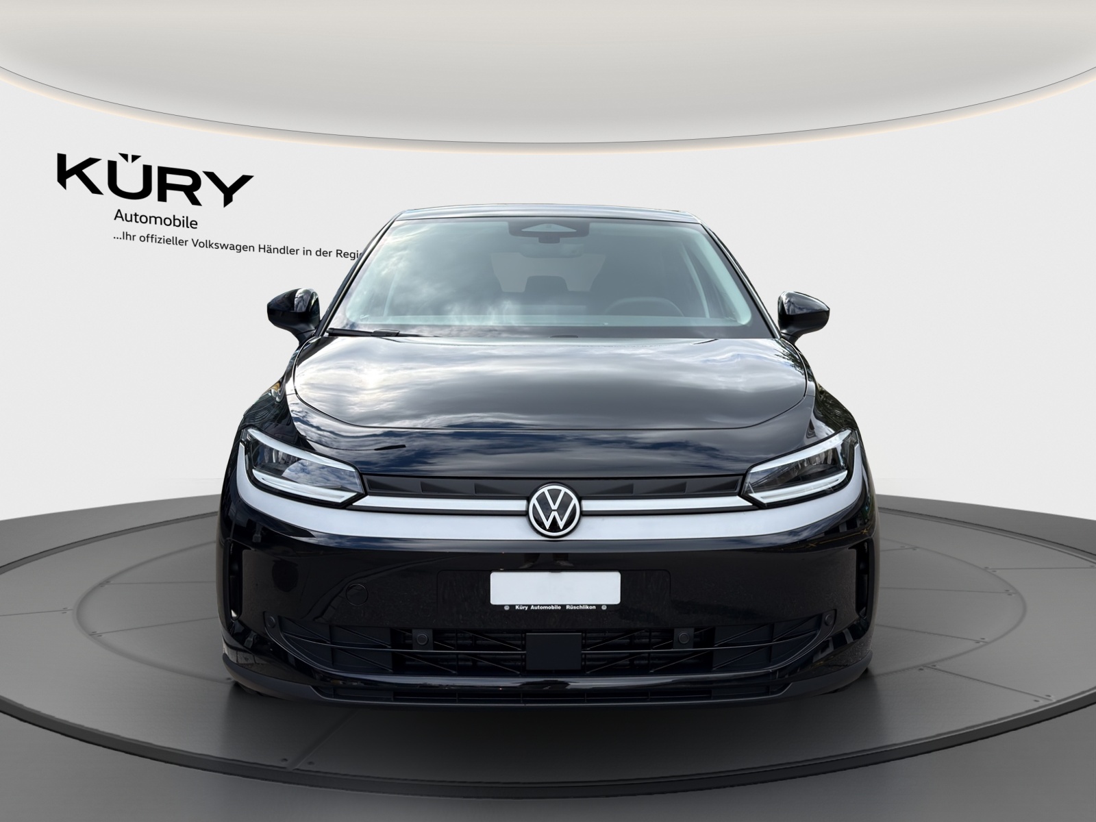 VW ID.Polo 52 kWh Life Edition One-showroom-element-1