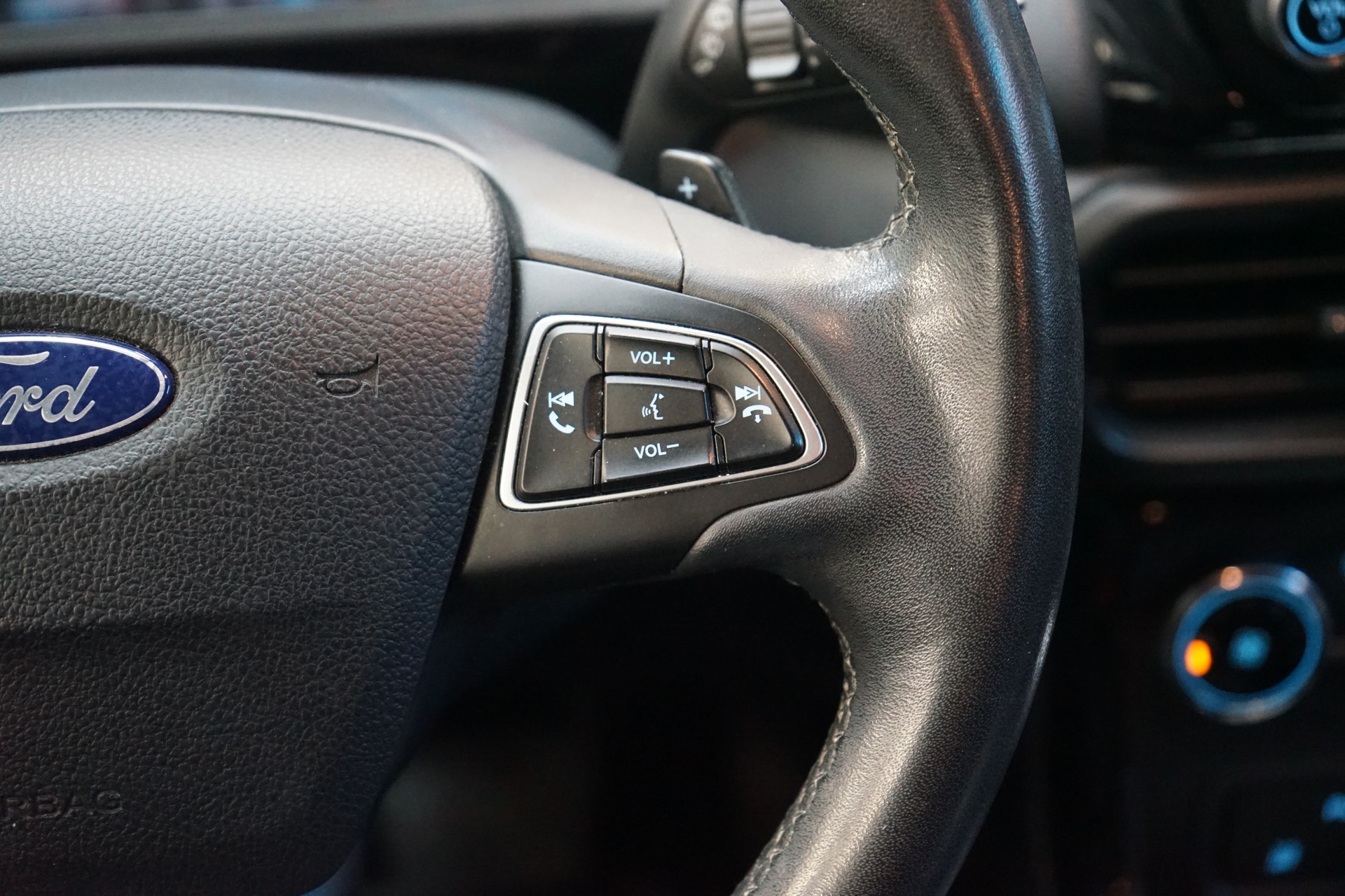FORD EcoSport 1.0 SCTi Trend Automat-image-8