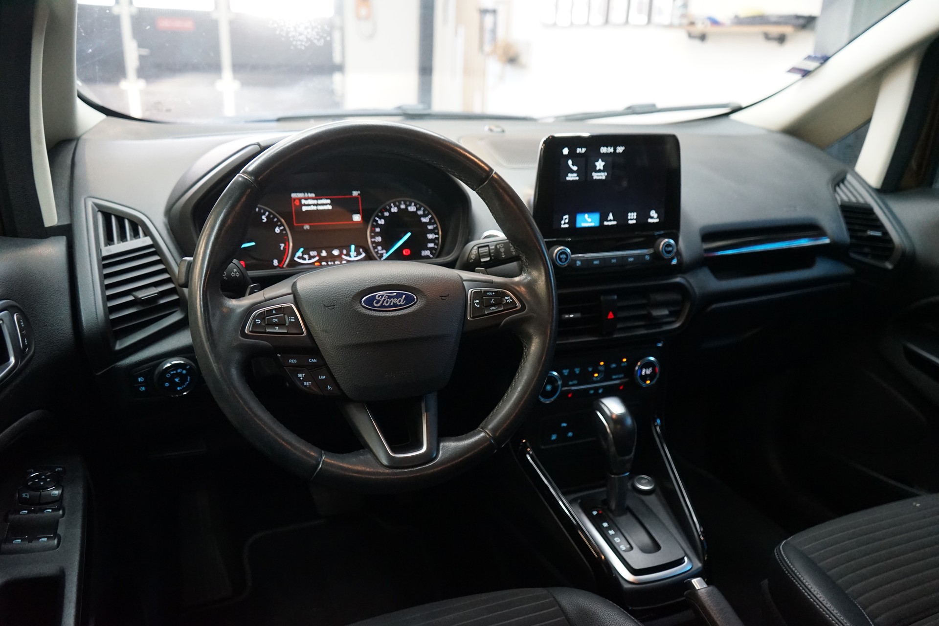 FORD EcoSport 1.0 SCTi Trend Automat-image-5
