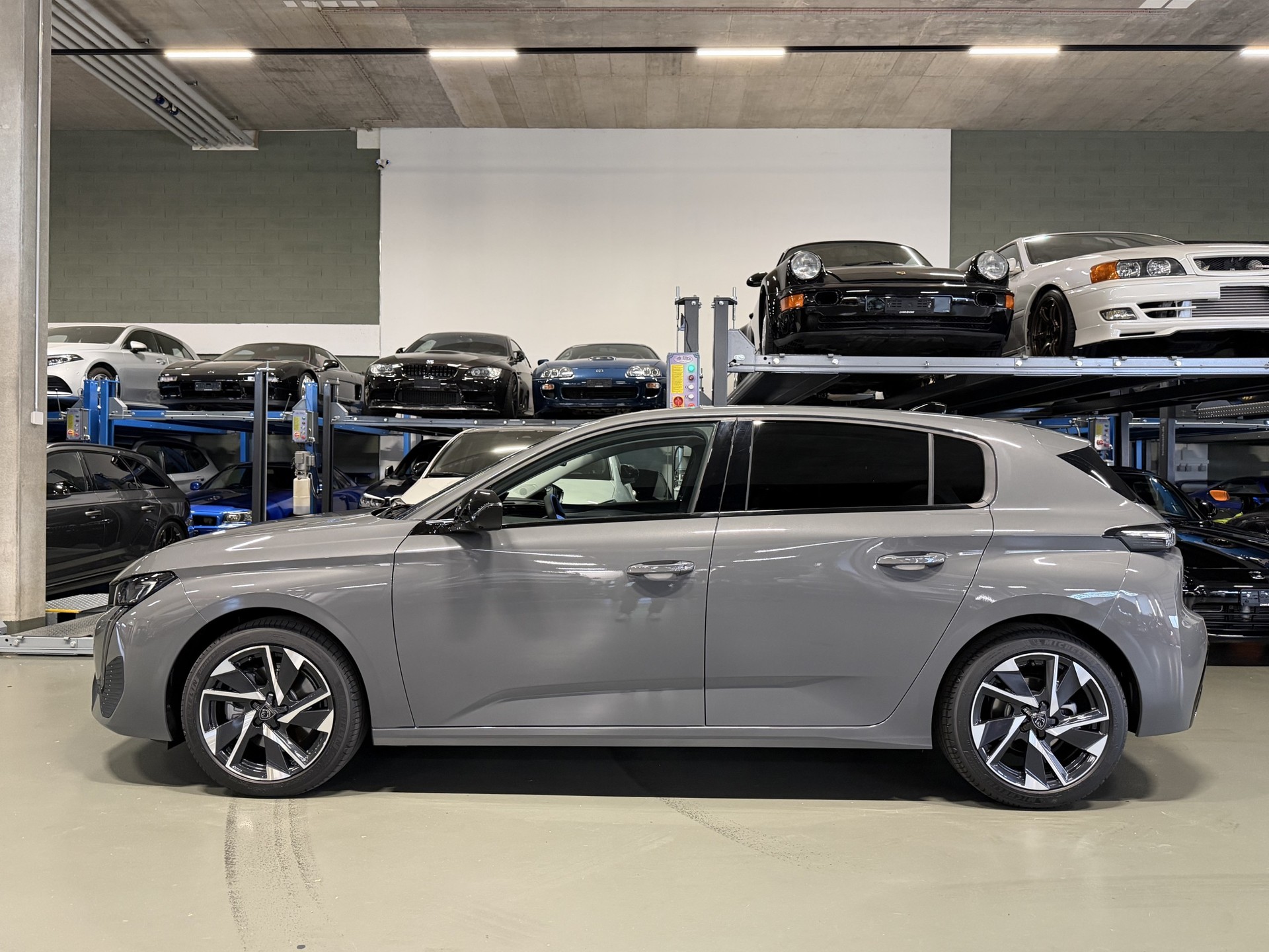 PEUGEOT 308 1.2 Hybrid 136 Allure