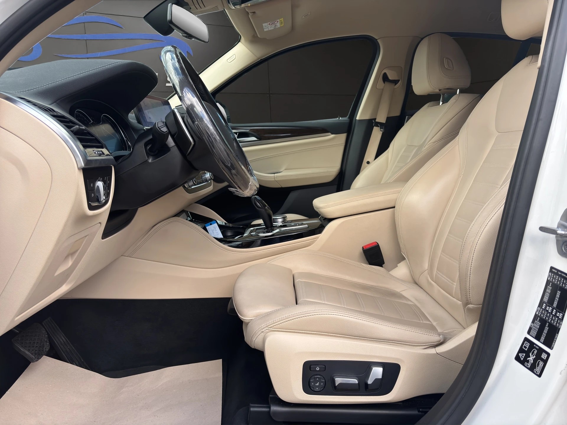 BMW X4 xDrive 30i xLine Steptronic-image-16