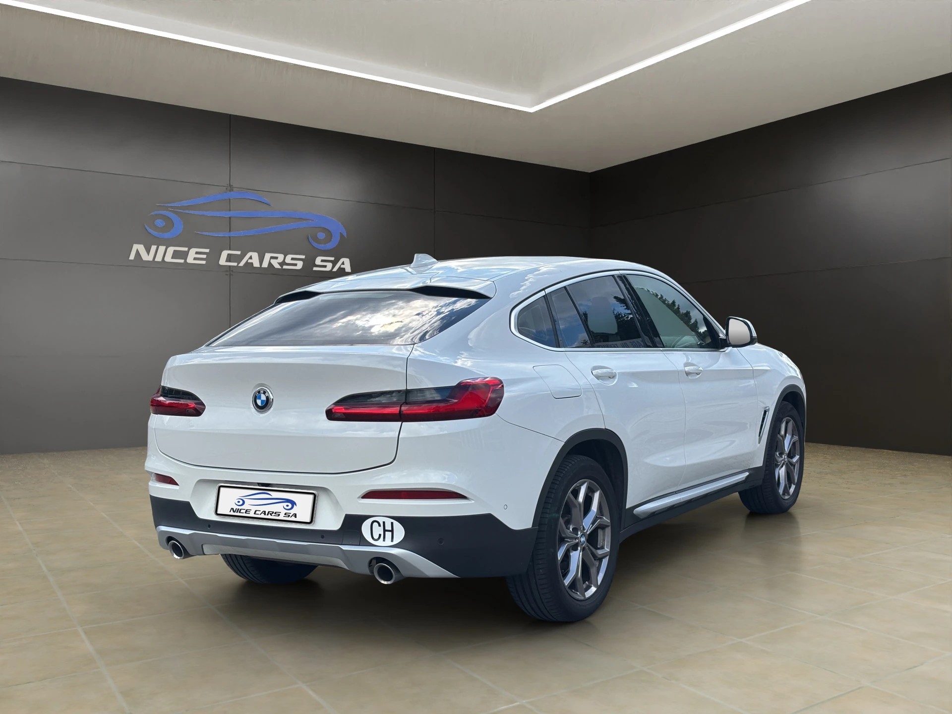 BMW X4 xDrive 30i xLine Steptronic-image-4