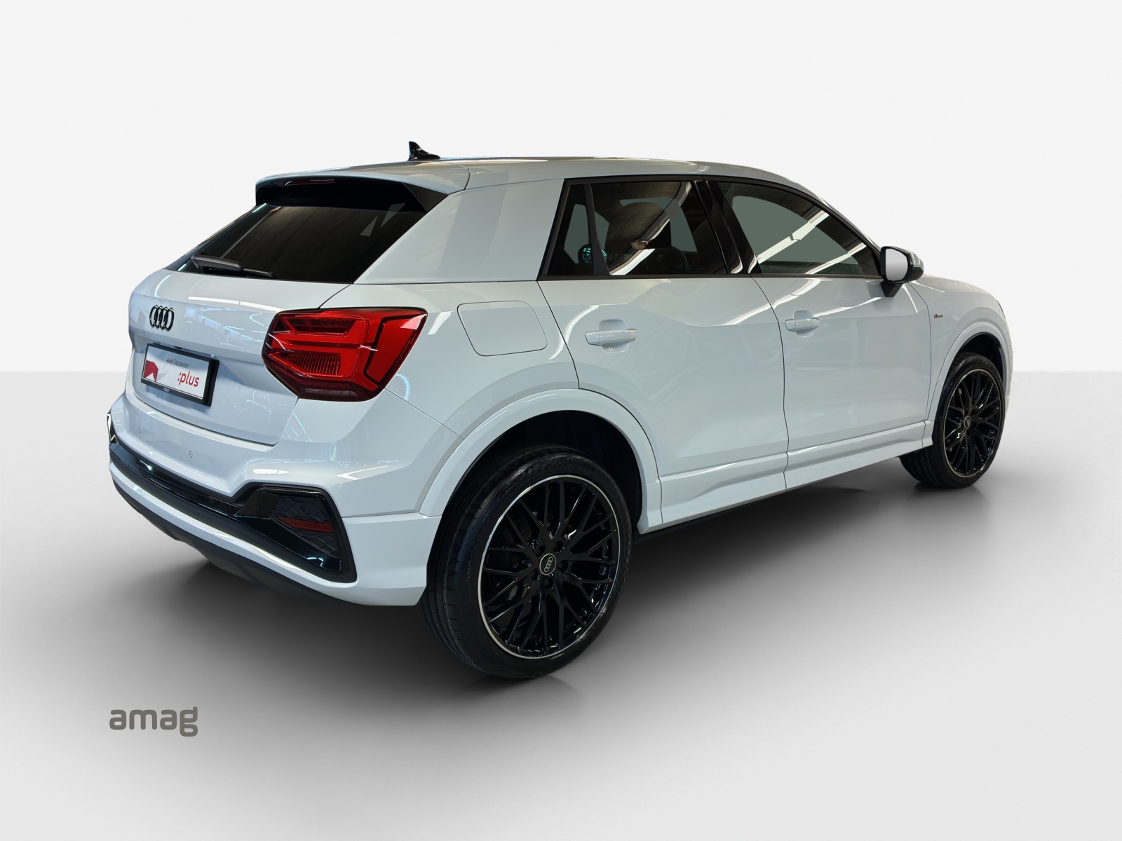 AUDI Q2 40 TFSI S line Attraction quattro S-tronic-image-4
