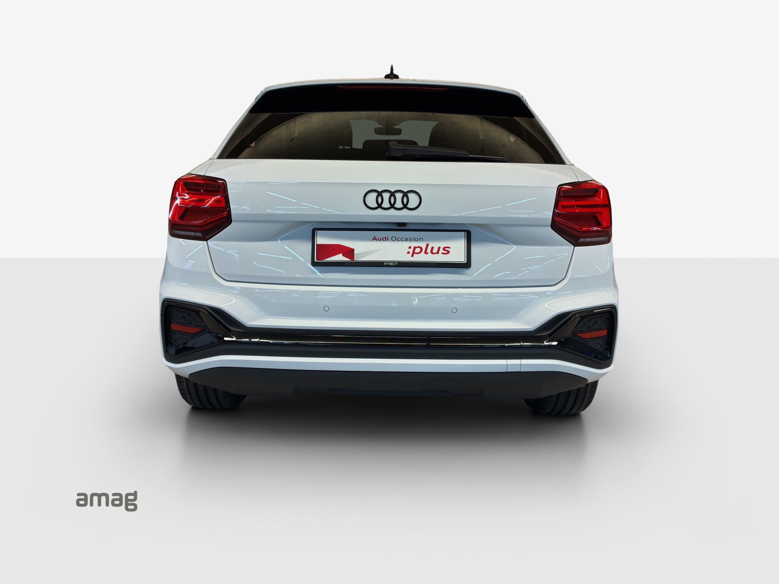AUDI Q2 40 TFSI S line Attraction quattro S-tronic-showroom-element-3