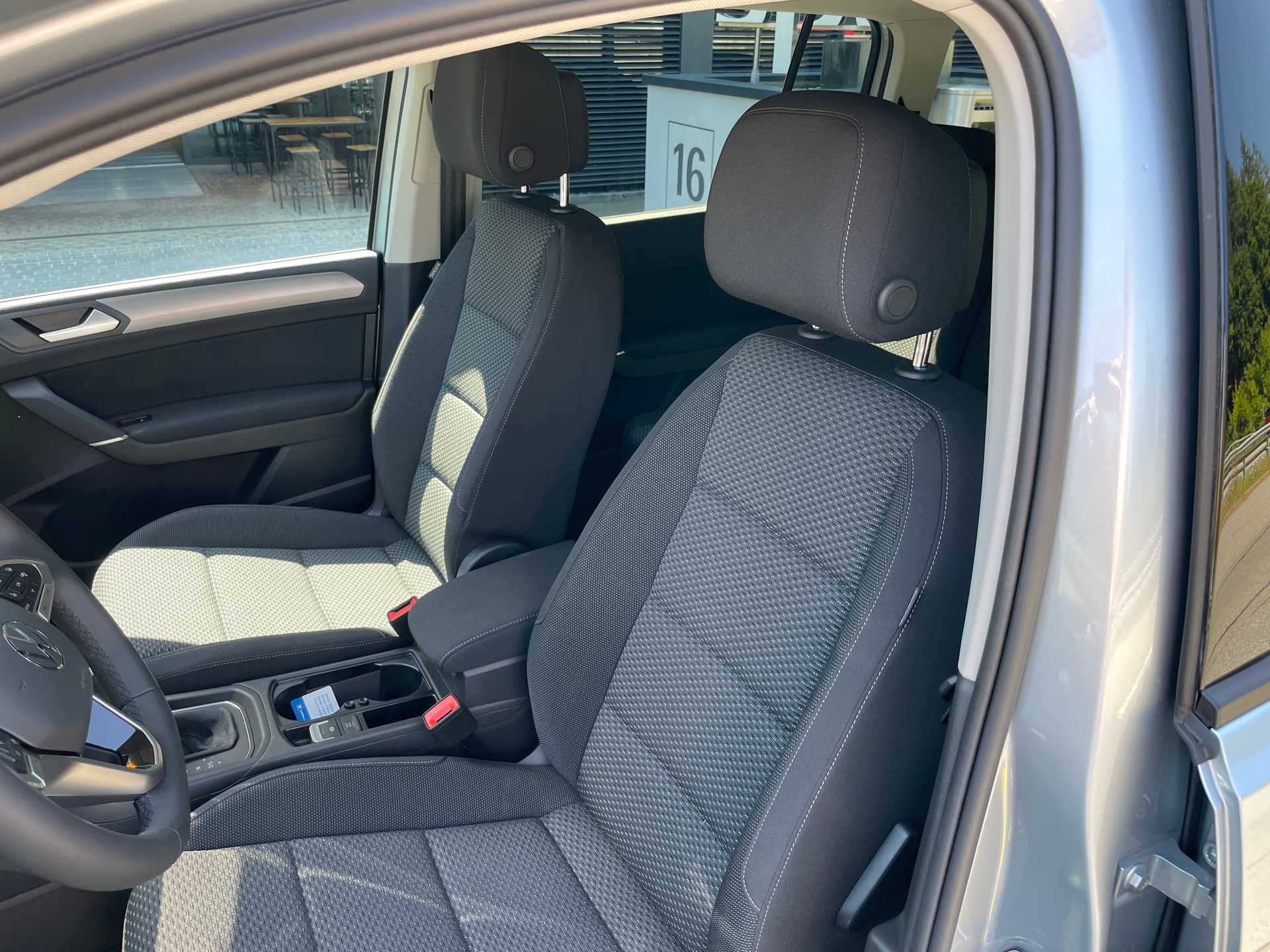 VW Touran 1.5 TSI EVO Comfortline DSG - 7 Sitzer, AHK-image-18