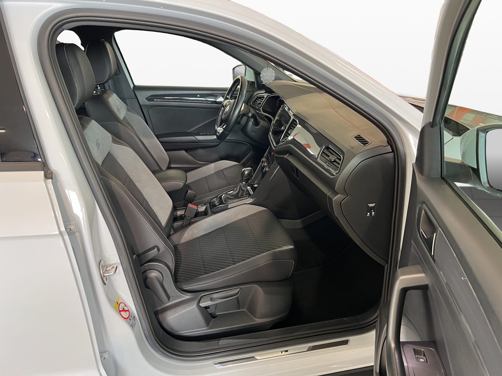 VW T-Roc 2.0 TSI Sport DSG 4Motion-image-8