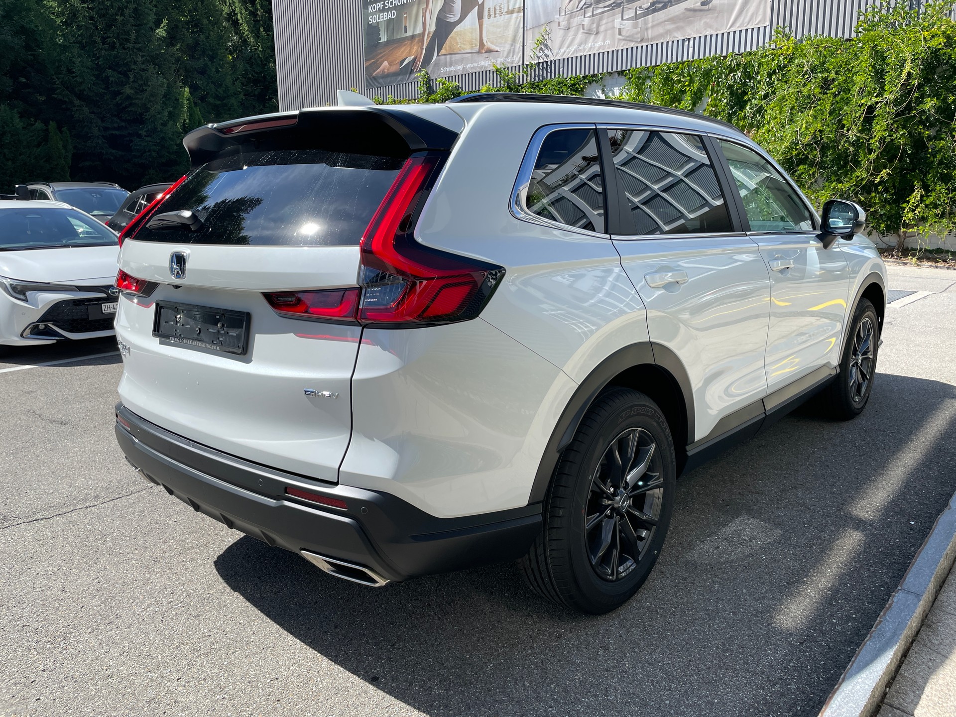 HONDA CR-V 2.0i MMD Hybrid Advance 4WD Automatic-showroom-element-3