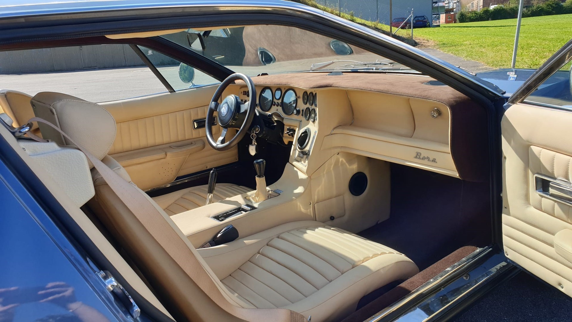 MASERATI Bora-image-7