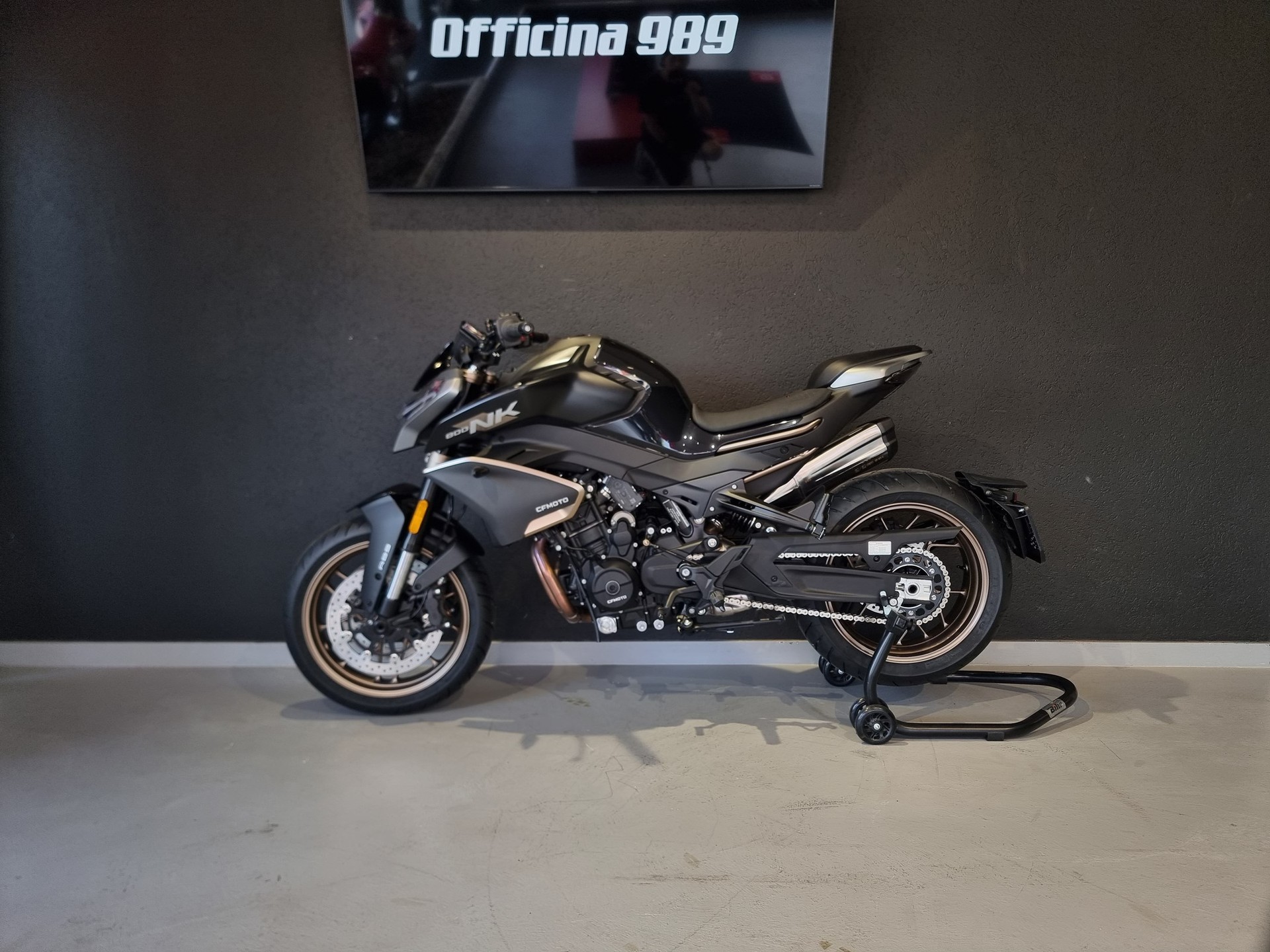 CF MOTO 800NK-image-1