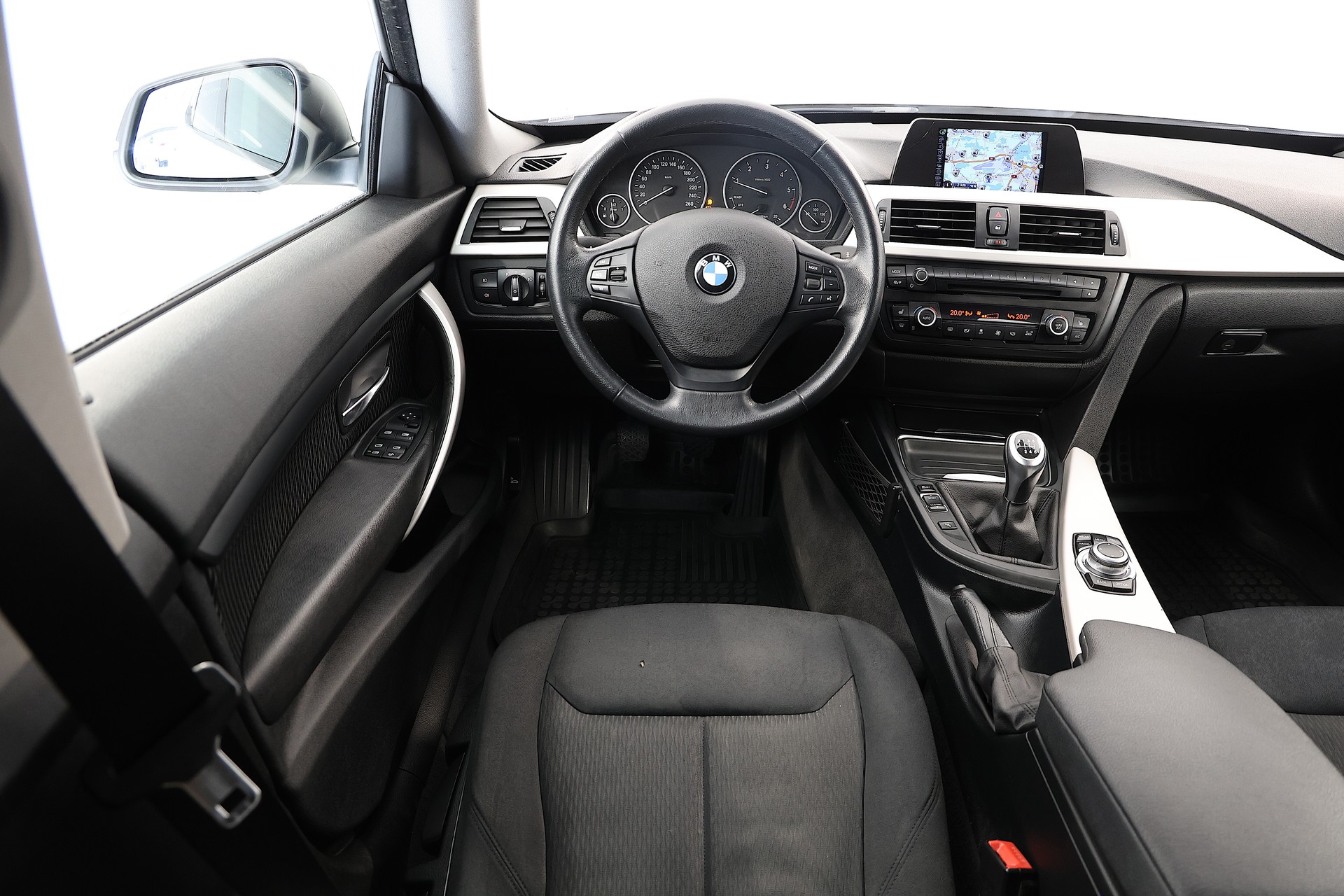 BMW 320d GT-image-8