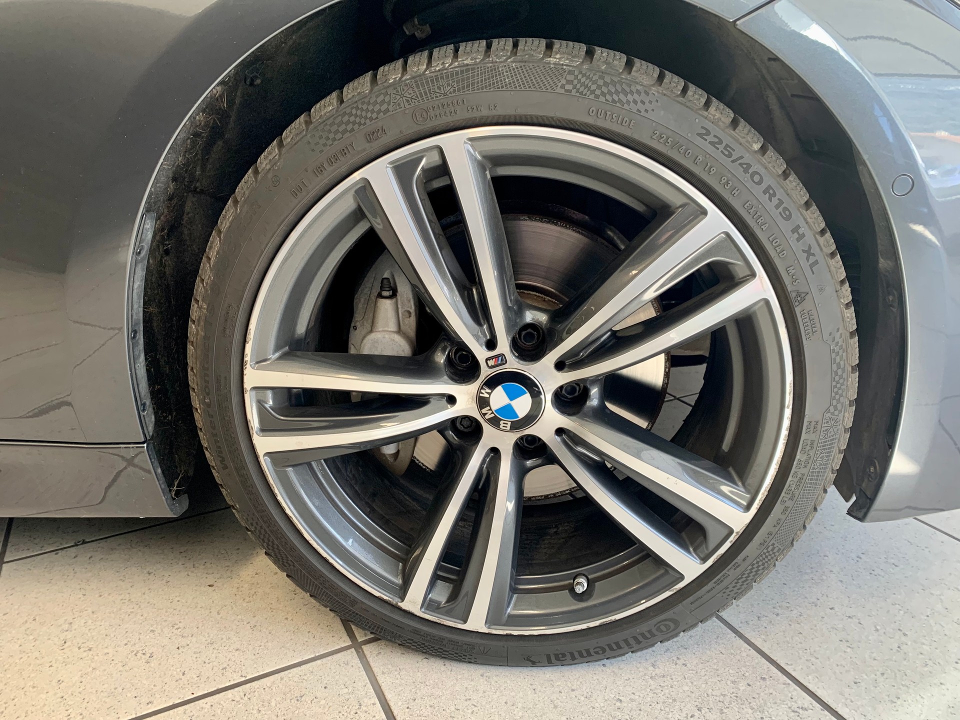 BMW 340i xDrive Touring M-Sport Steptronic-image-15
