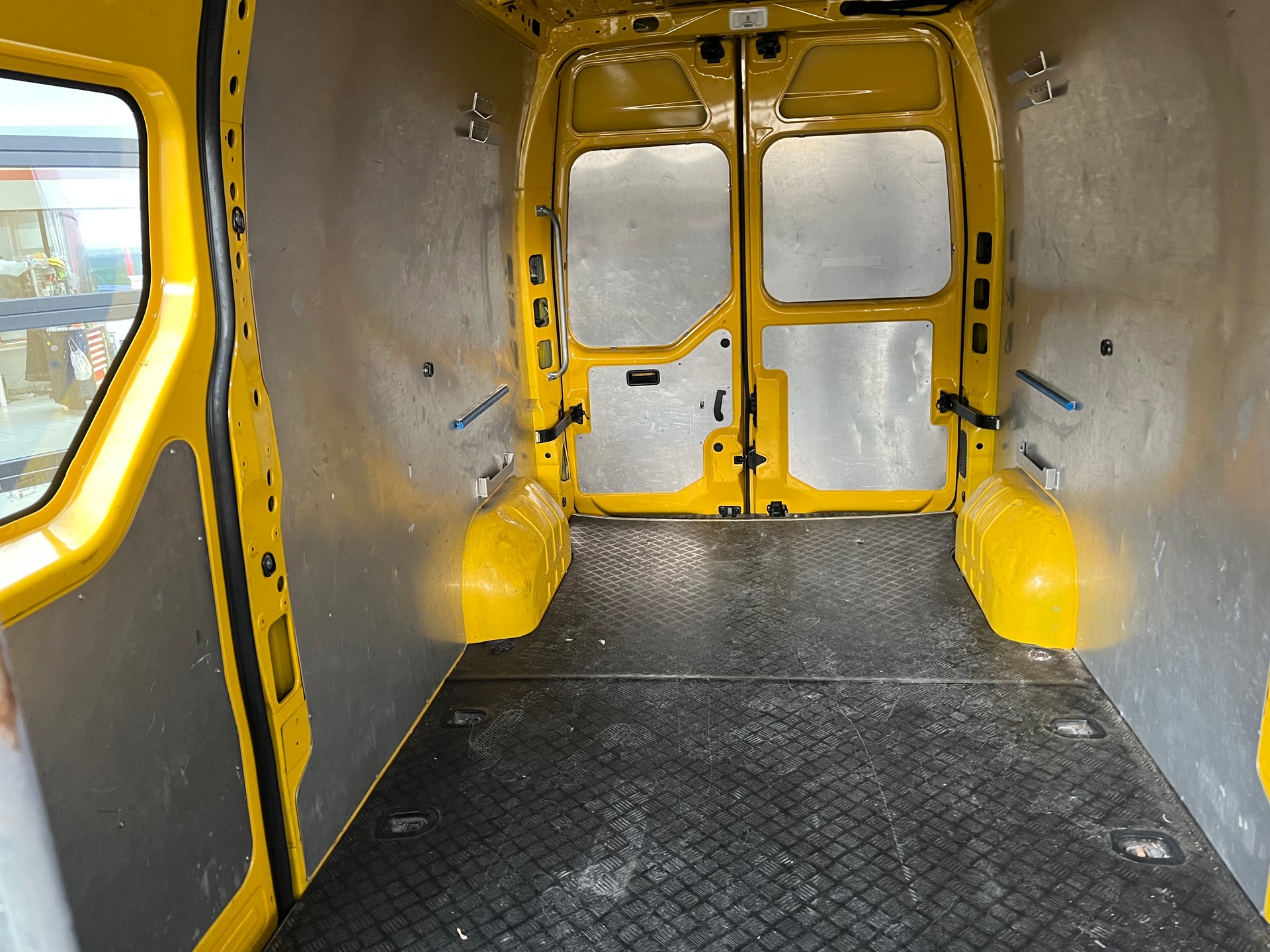RENAULT Master T35 2.3dCi 130 L3H2-image-14