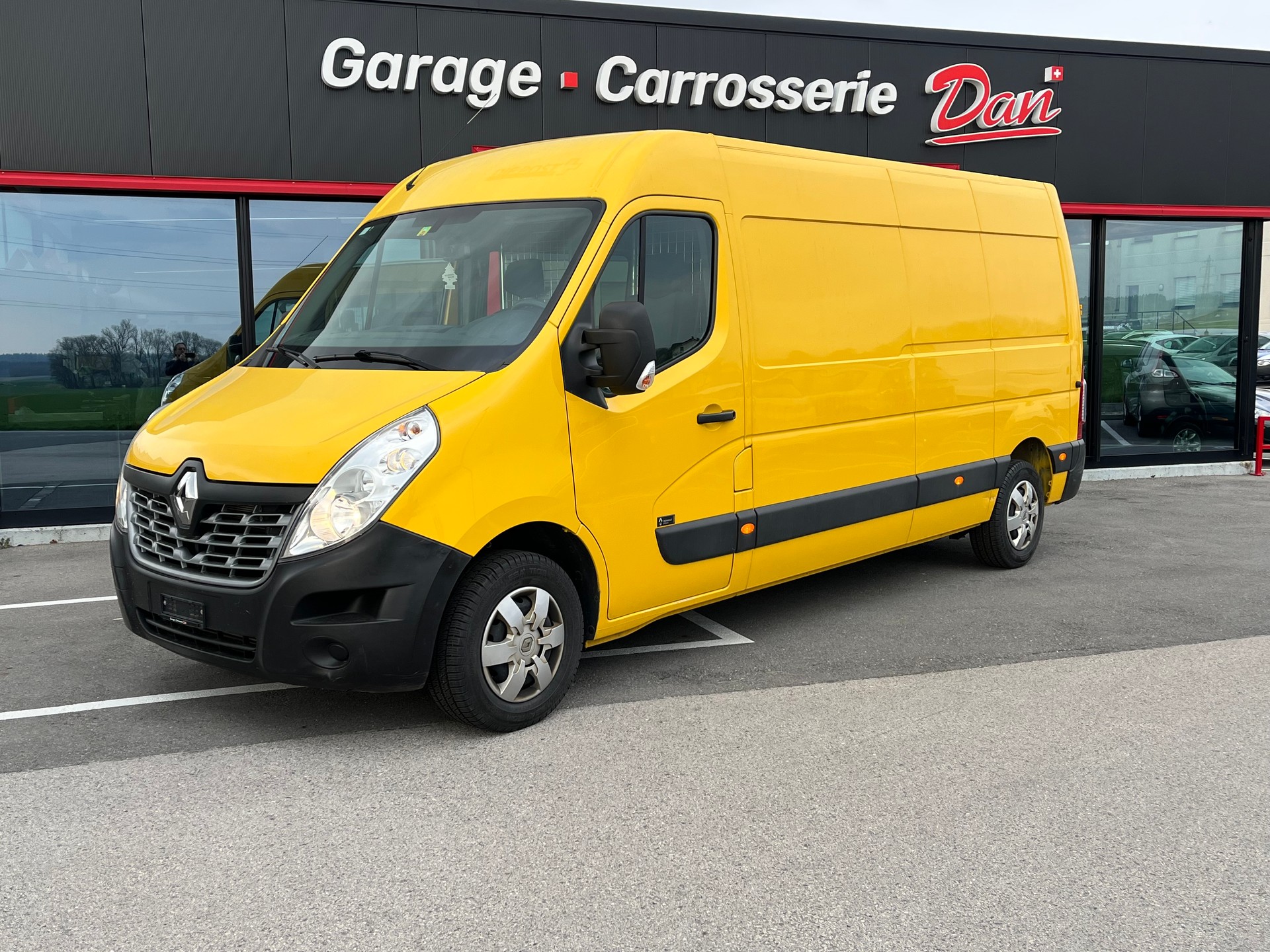 RENAULT Master T35 2.3dCi 130 L3H2-image-1