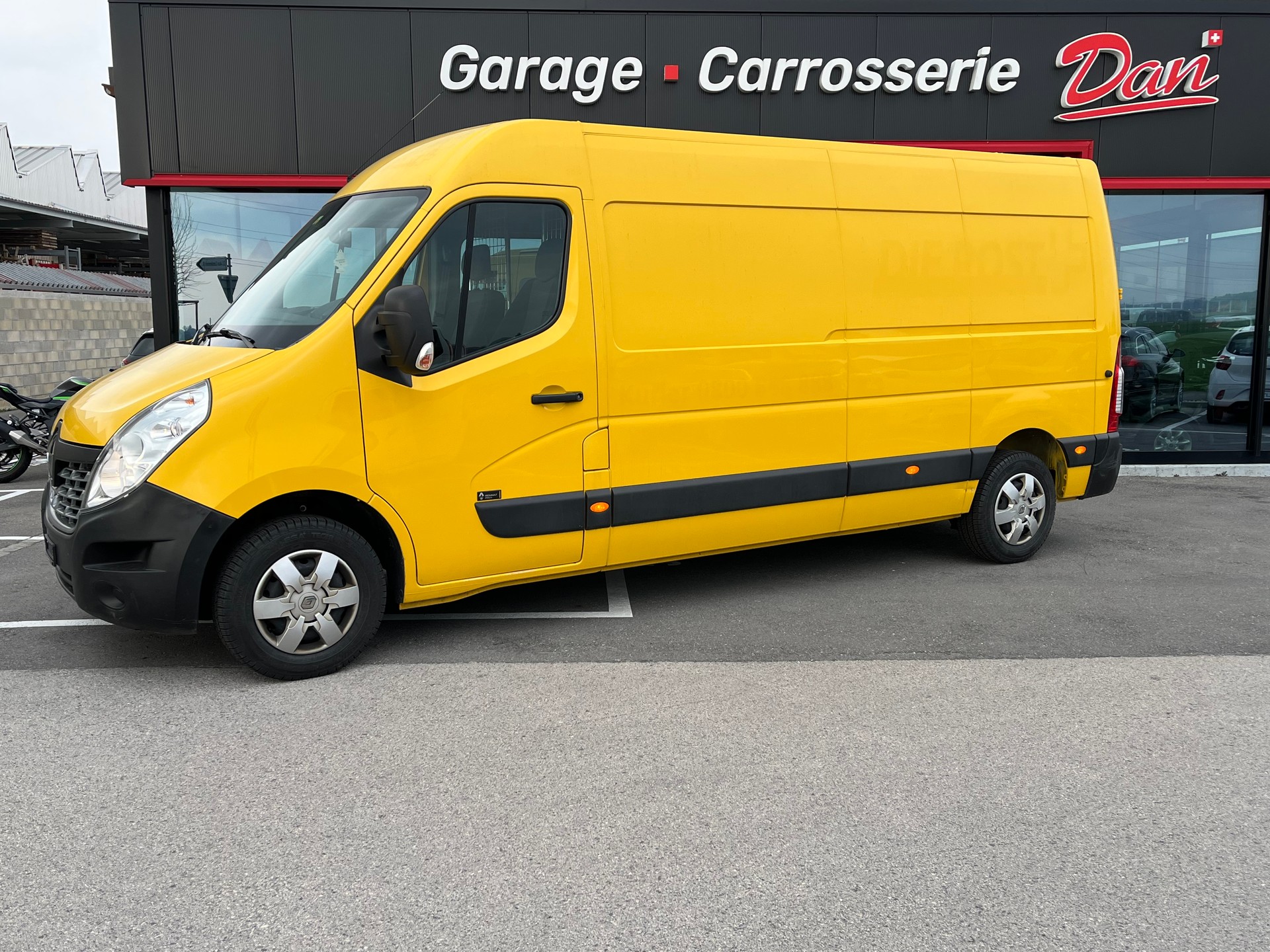 RENAULT Master T35 2.3dCi 130 L3H2