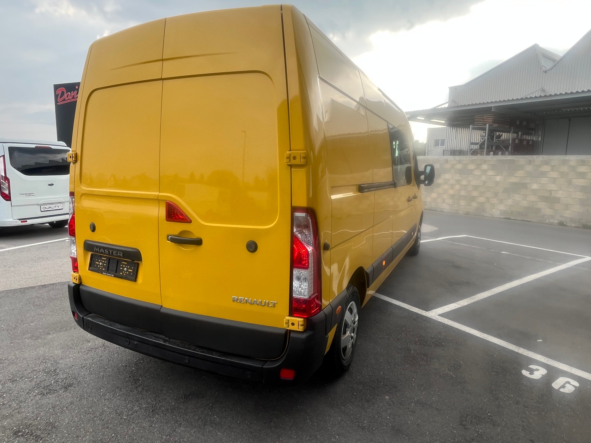 RENAULT Master T35 2.3dCi 130 L3H2-image-5